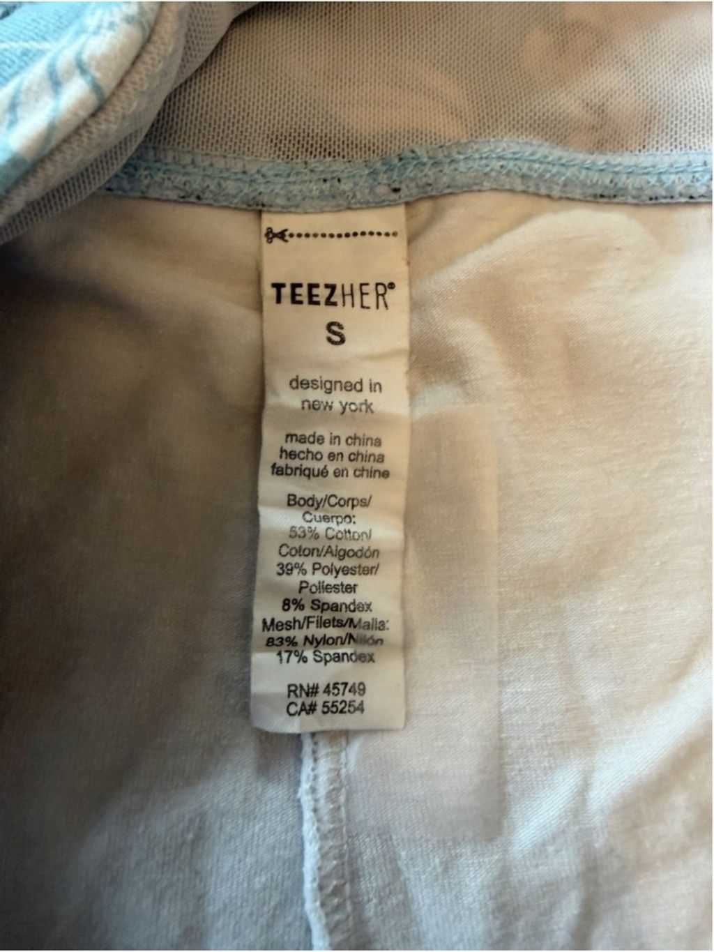 Other Blue Flora Skort by Teezher. Size Small. Preowned. Great Con Size 28" / US 6 / IT 42 - 2 Thumbnail