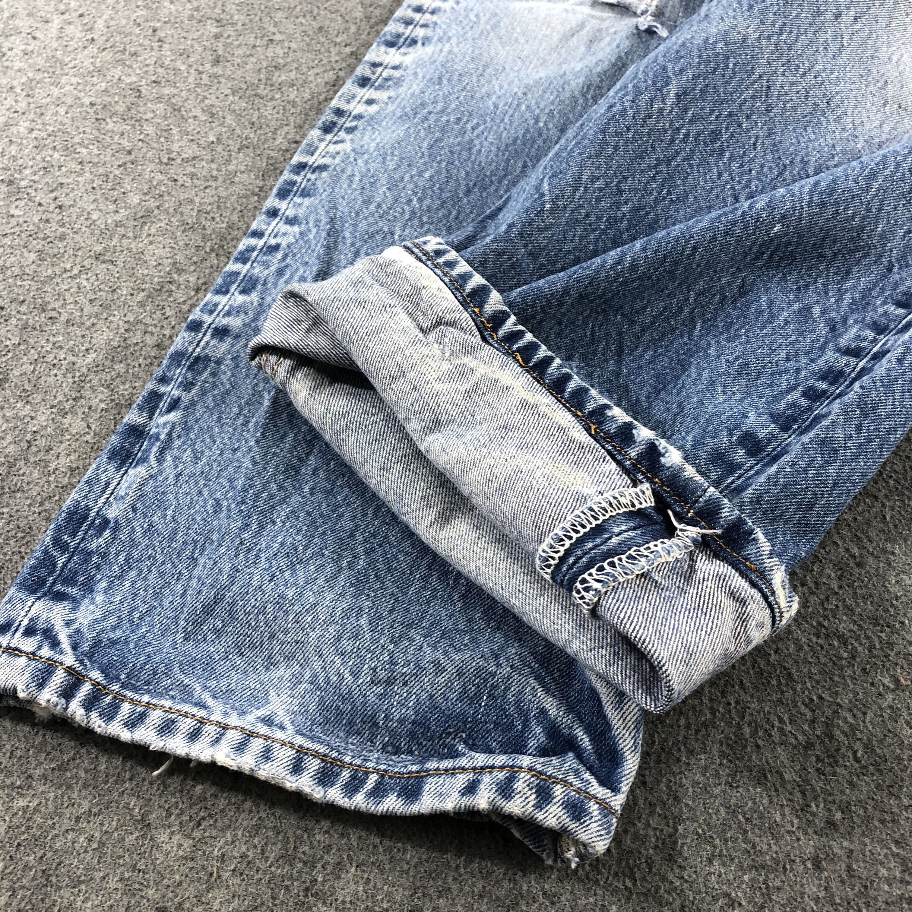 Levi's Vintage Blue Wash Levis 501 Jeans-J2594 Size US 39 - 7 Thumbnail