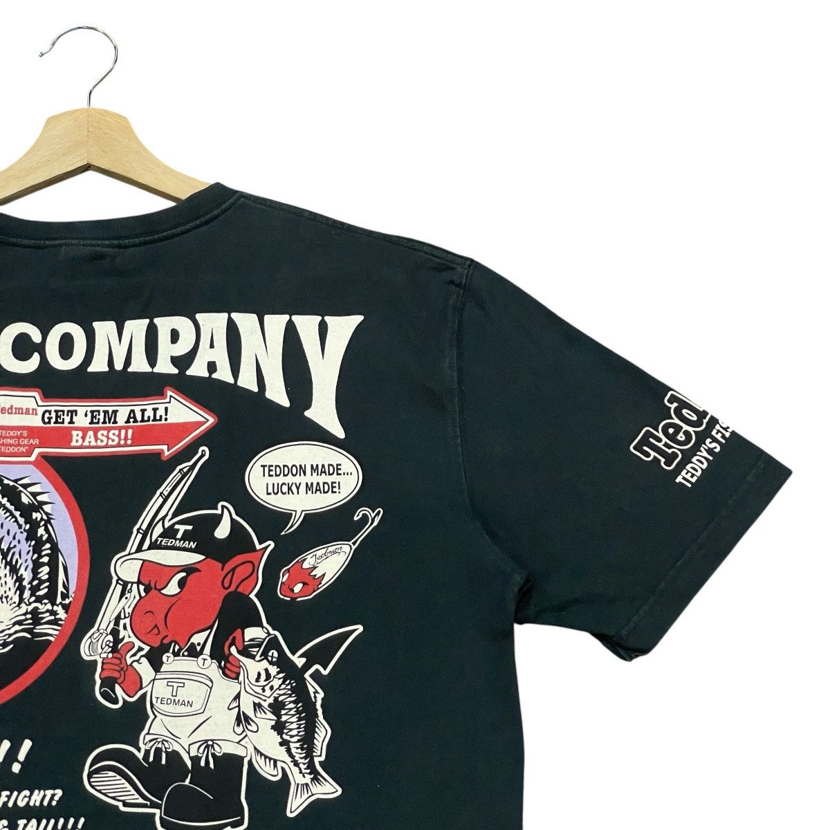 Tedman Vintage Ted Company Red Devil Bass Fishing Graphic T-Shirt Size US S / EU 44-46 / 1 - 3 Thumbnail