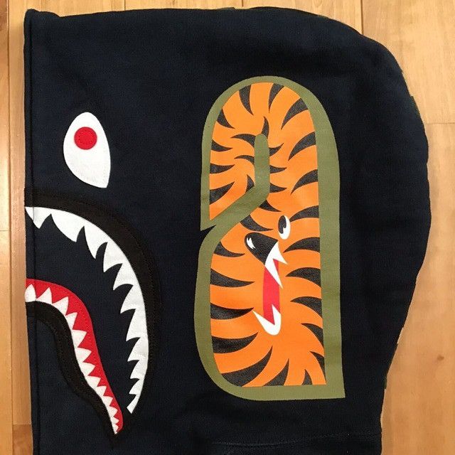 Bape BAPE logo shark full zip hoodie a bathing ape BAPE camo Size US M / EU 48-50 / 2 - 6 Thumbnail