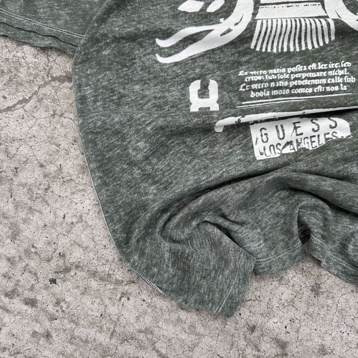 Guess Vintage Ultra Rare Crazy Fit Guess Polo Size M Y2K 00s USA Size US M / EU 48-50 / 2 - 6 Thumbnail