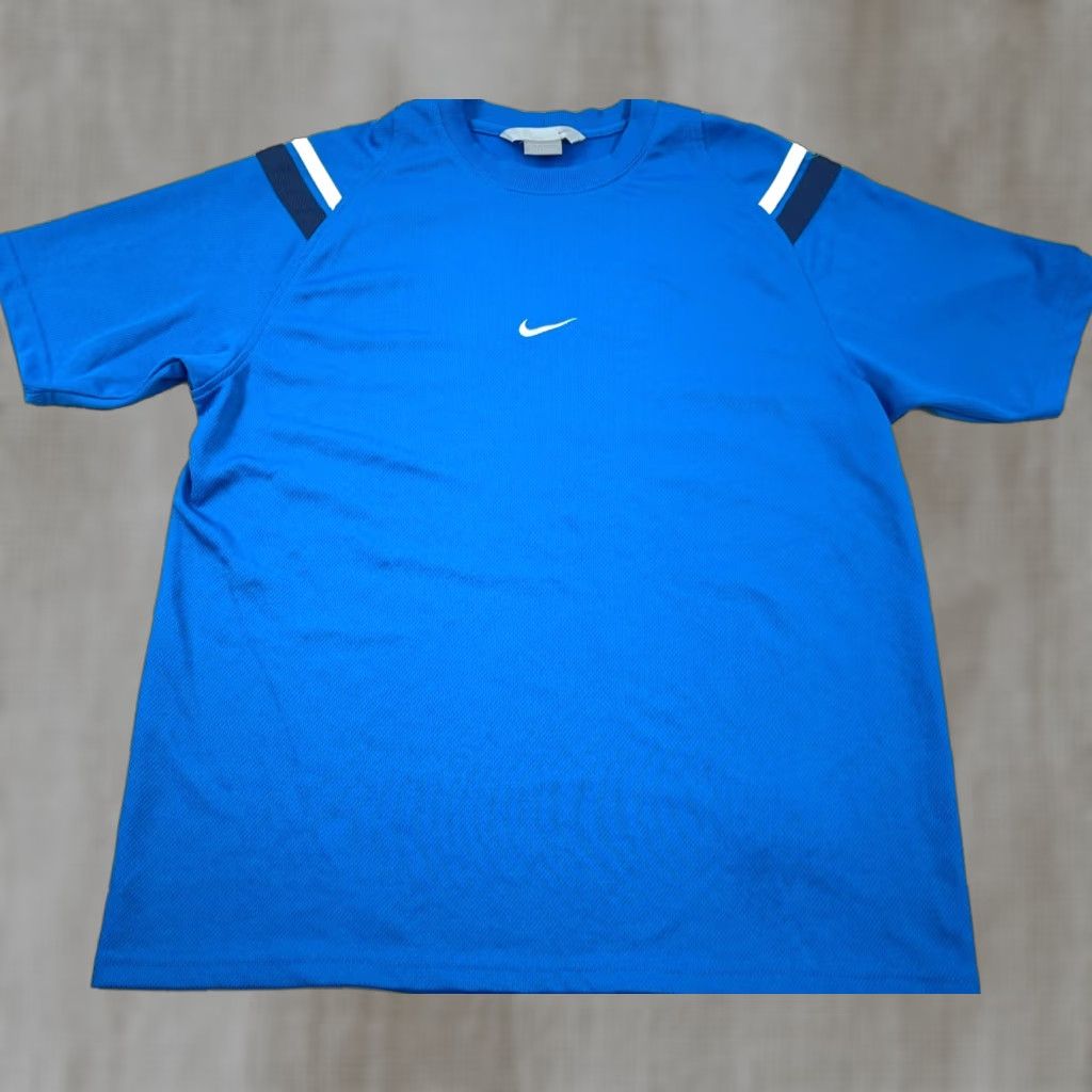 Nike VINTAGE Nike Shirt Men Large Blue Tee Center Swoosh Performance Y2K Travis Scott Size US L / EU 52-54 / 3 - 1 Thumbnail