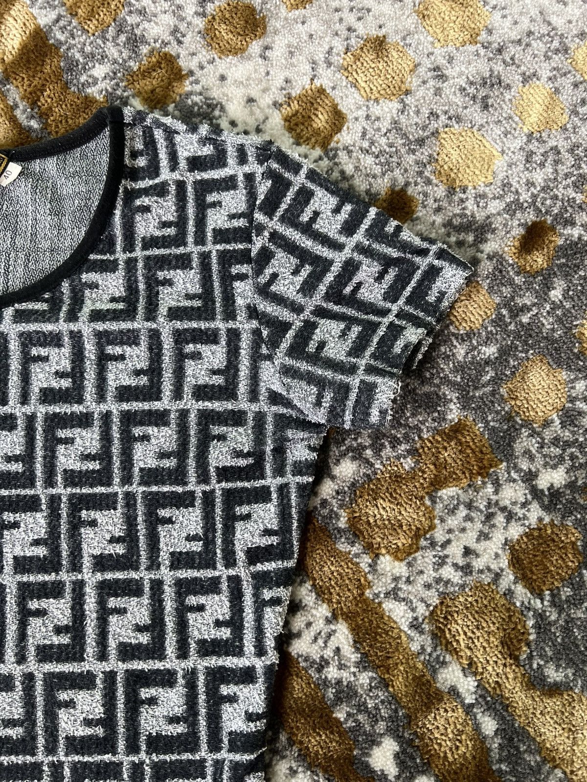 Fendi × Vintage Vintage Fendi Monogram t-shirt Size S / US 4 / IT 40 - 5 Thumbnail