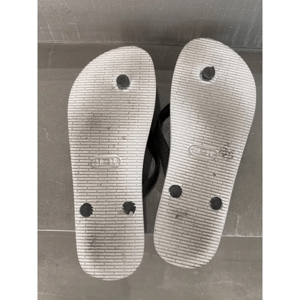 Philipp Plein Philipp Plein Skull Flip Flops Size US 7 / IT 37 - 4 Thumbnail