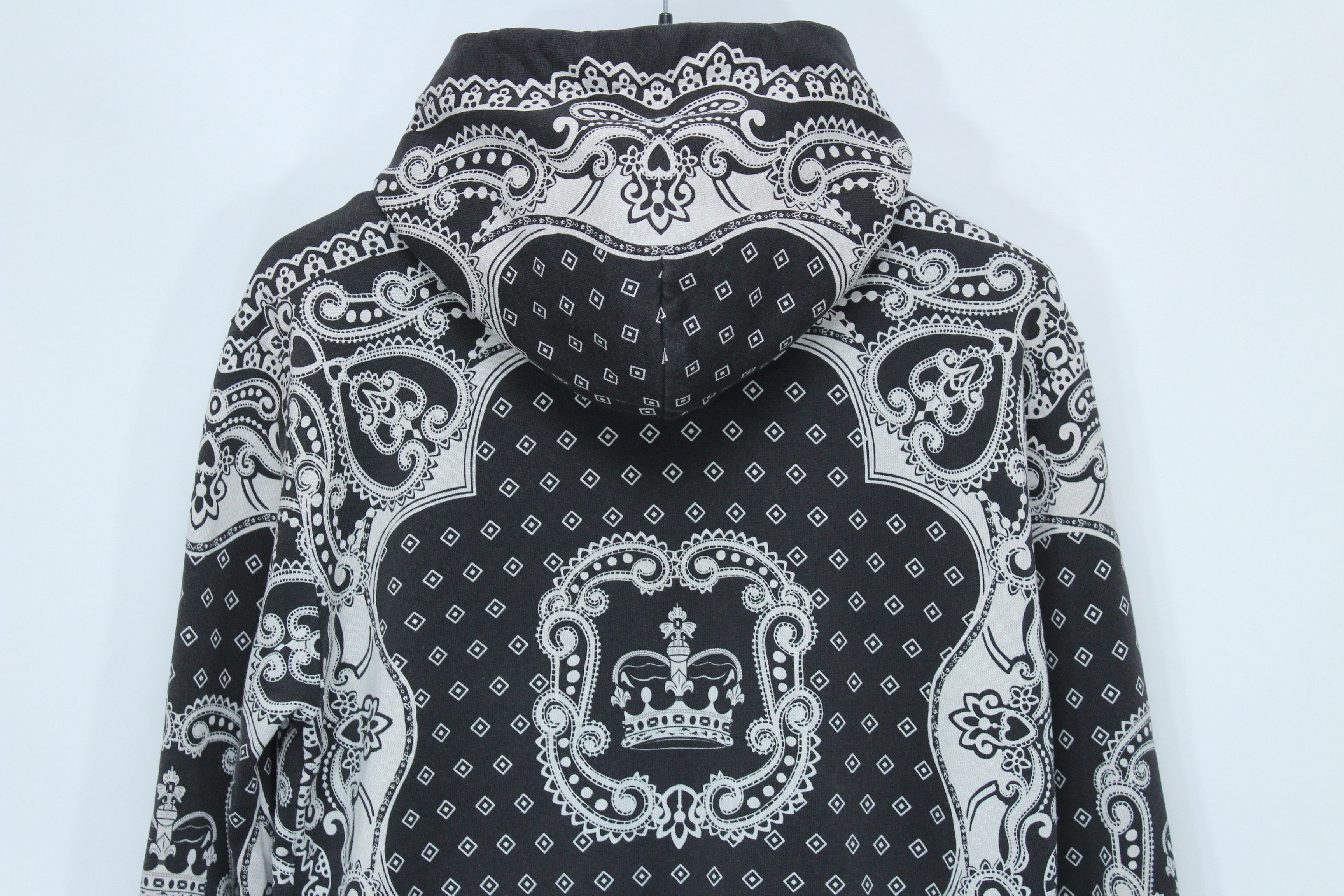 Dolce & Gabbana 1100$ Dolce Gabbana ZIP-UP HOODIE IN BANDANA PRINT Size 44 Size US S / EU 44-46 / 1 - 5 Thumbnail