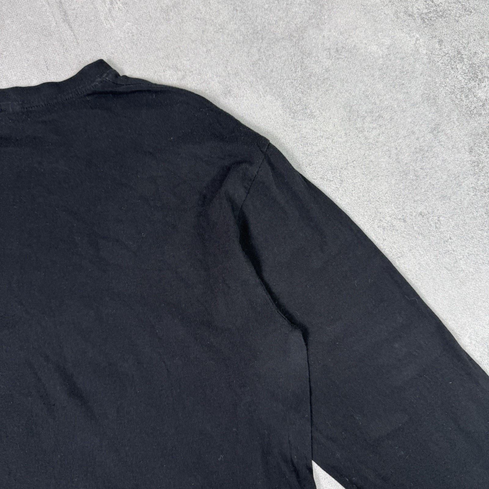 Vintage Massive Attack Band Long Sleeve Band Tvshirt Size S Black Size US S / EU 44-46 / 1 - 17 Thumbnail
