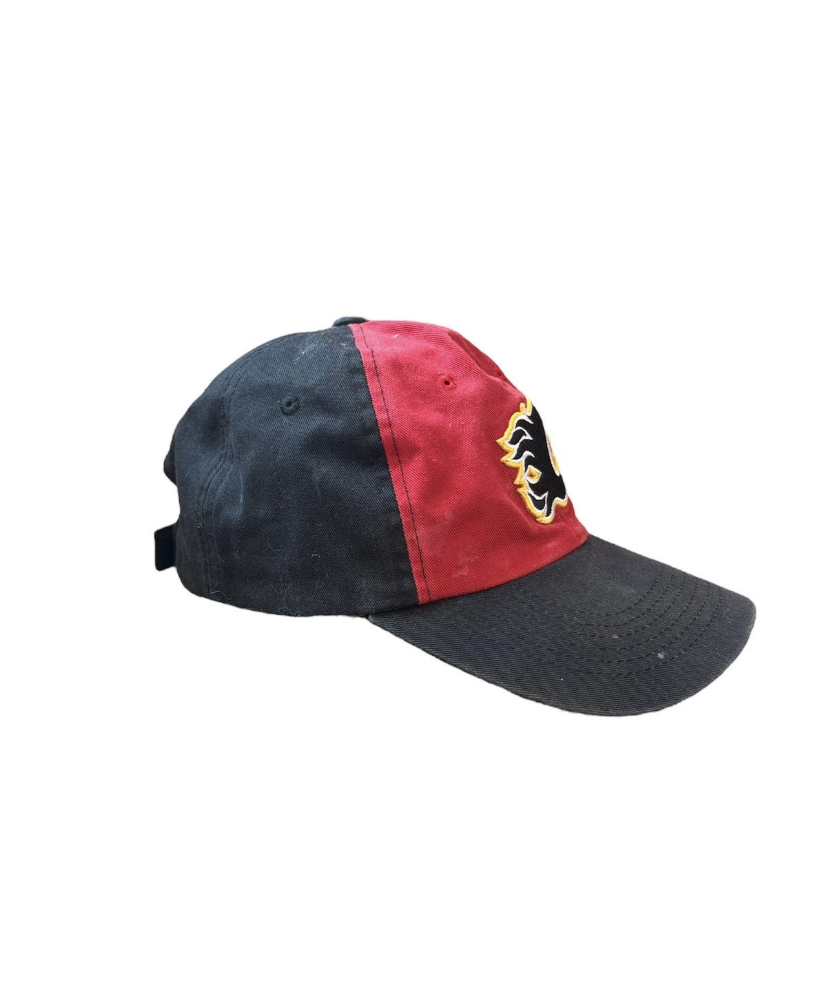 NHL × Vintage Calgary Flames NHL Cap Shaun Molóney Size ONE SIZE - 4 Thumbnail
