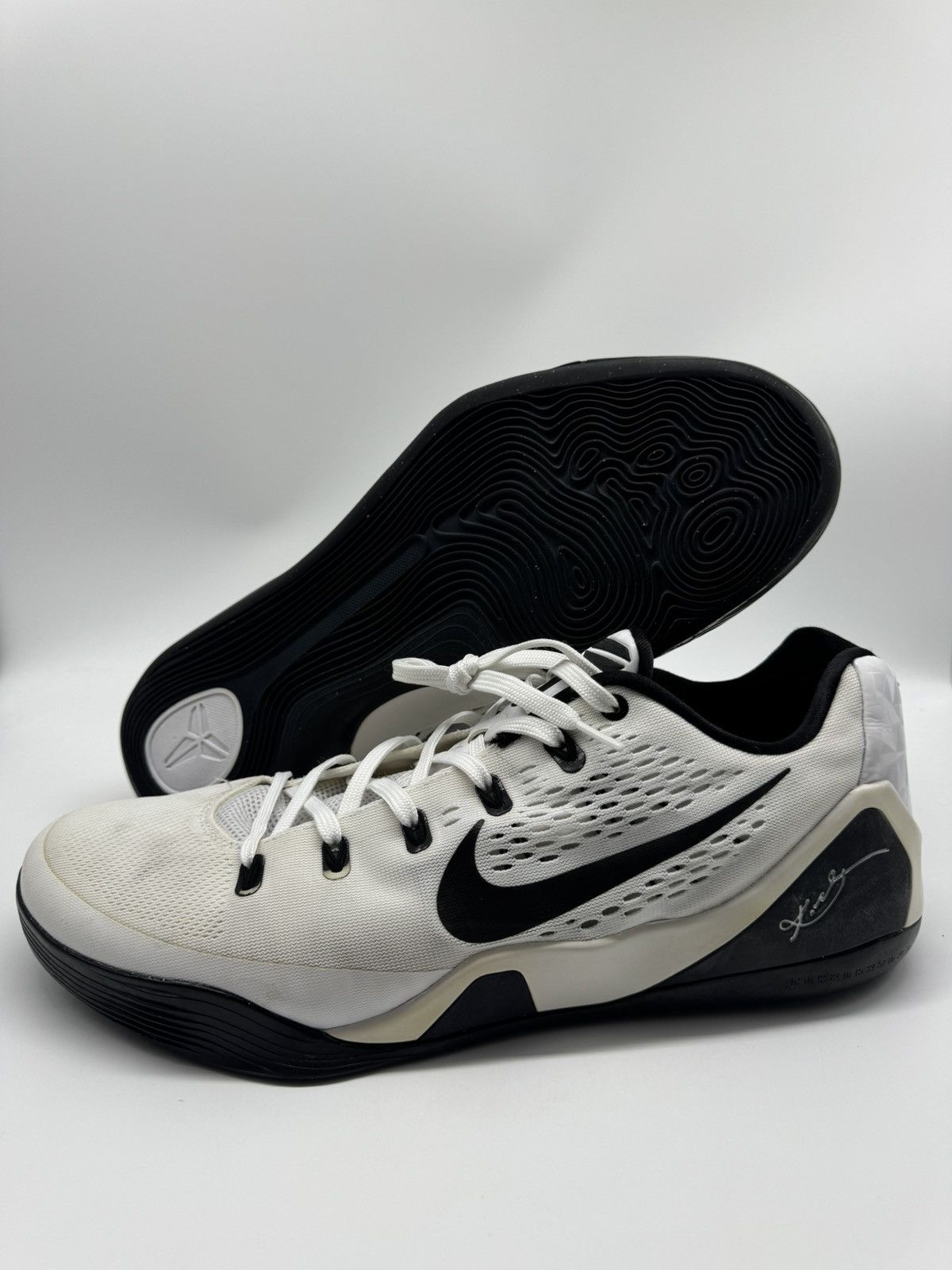 Nike Nike Kobe 9 EM TB 'White Black' Basketball Shoes Size US 15 / EU 48 - 1 Thumbnail