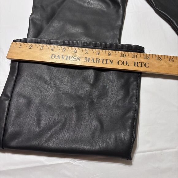 American Eagle Outfitters American Eagle Stretch Faux Leather Flare Pants Size 14 Long Size 36" / US 14 / IT 50 - 8 Thumbnail