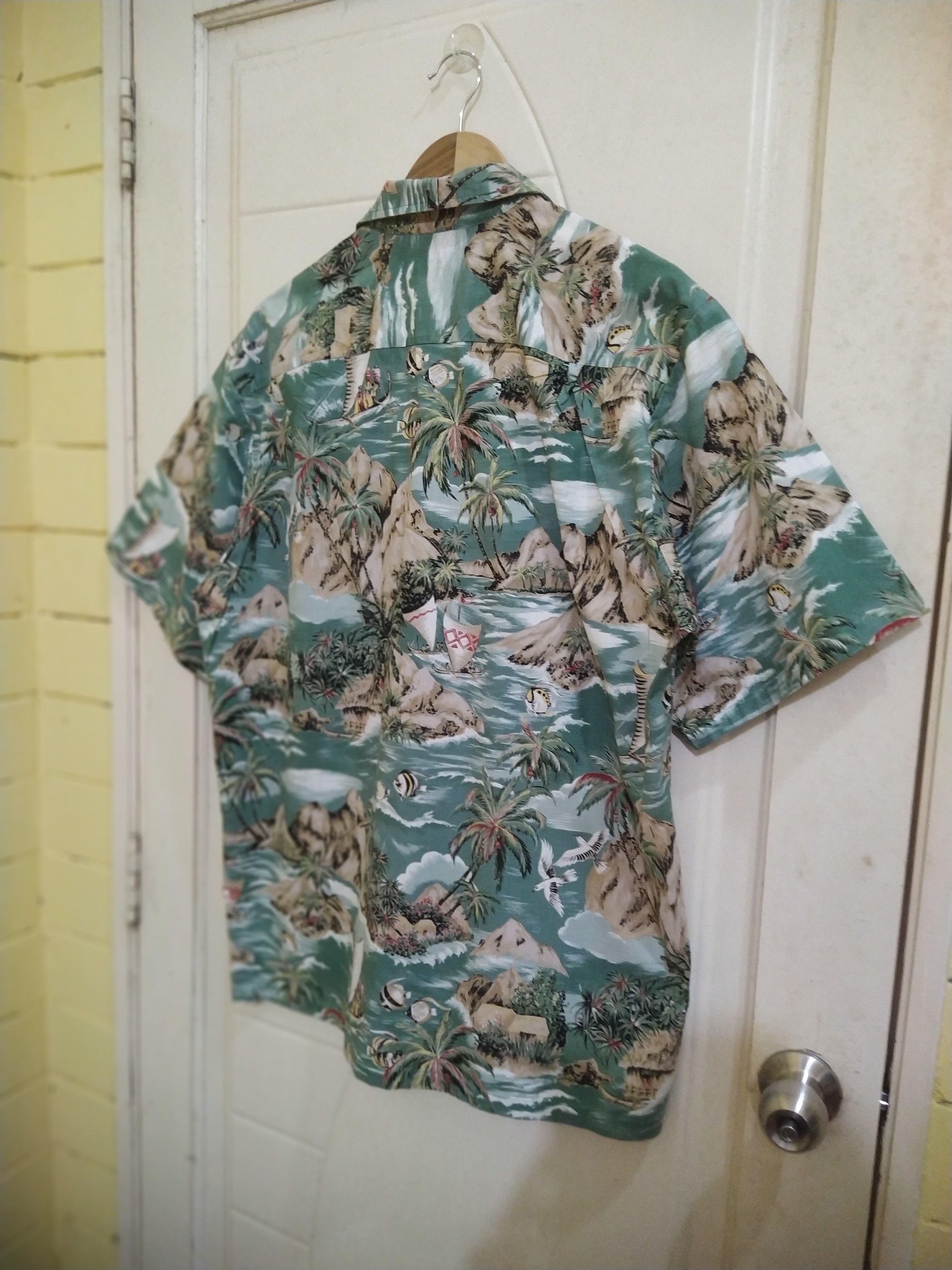 Vintage Vintage Made In Hawaii All-Over Print Aloha Shirt Size US XL / EU 56 / 4 - 5 Thumbnail