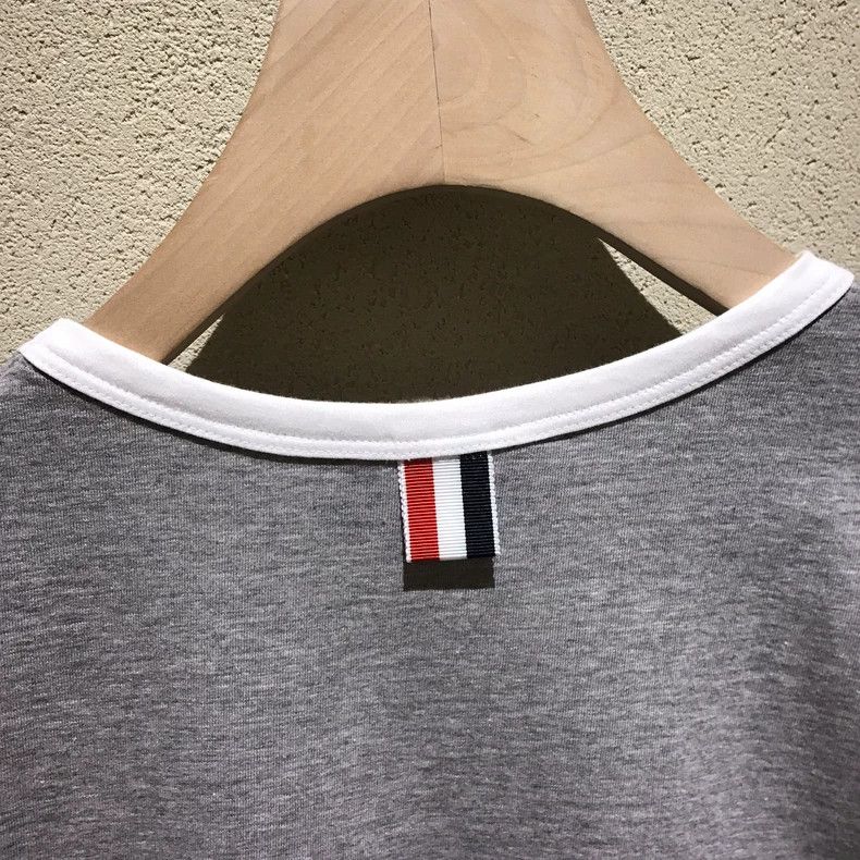 Thom Browne Thom Browne Round neck short sleeve T-shirt Size US L / EU 52-54 / 3 - 7 Thumbnail