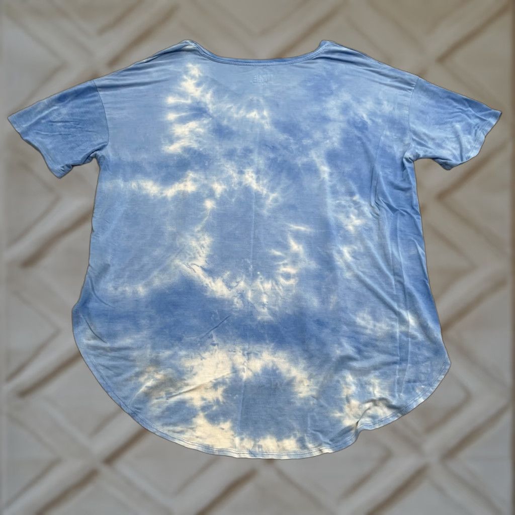 Vintage Time And Tru Tie-Dye T-Shirt Womens Large Blue V-Neck Short Sleeve Casual Tee Size L / US 10 / IT 46 - 1 Thumbnail