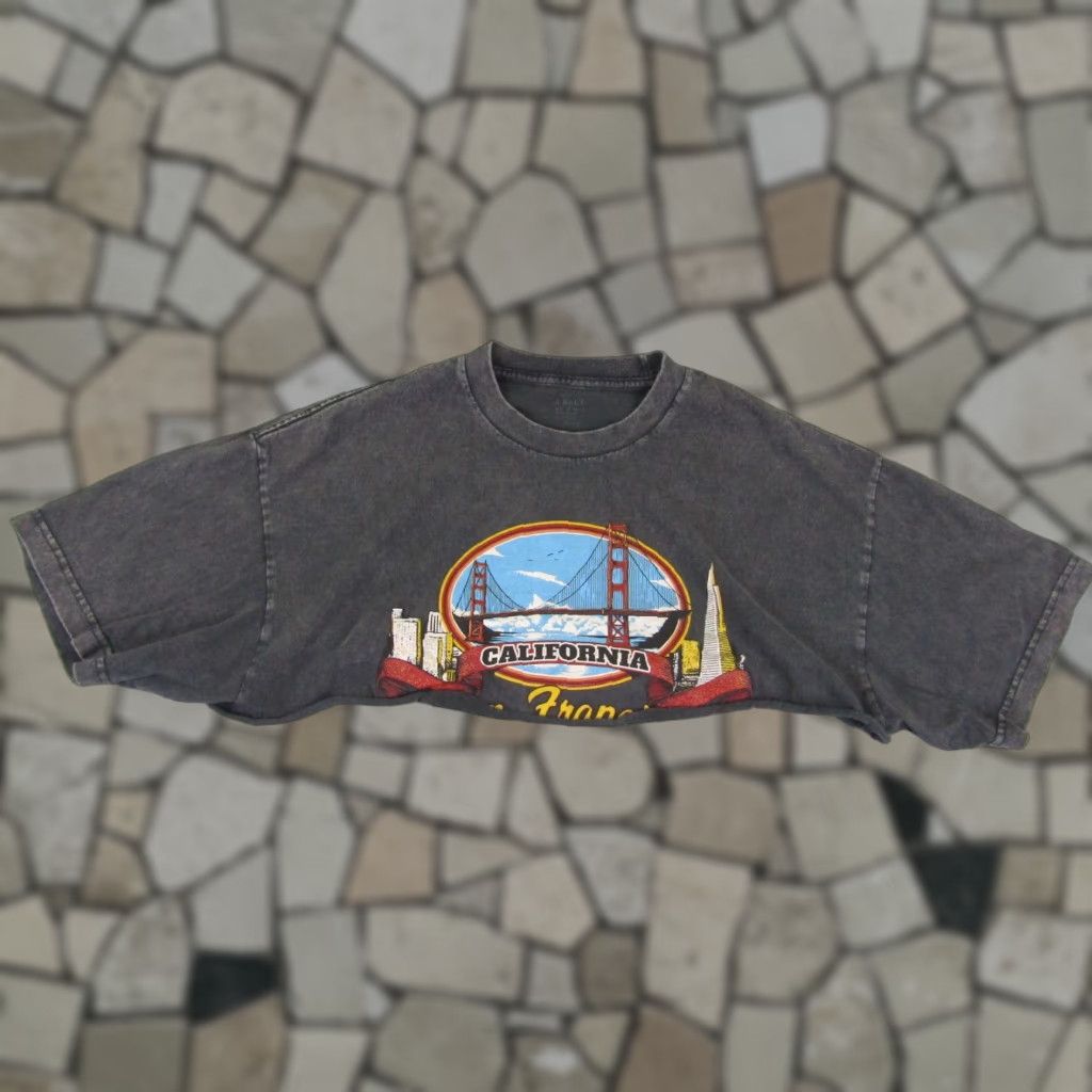 Vintage VINTAGE John Galt Shirt Womens One Size Gray Cropped T Shirt California City 90s Mens Women? Size ONE SIZE - 1 Thumbnail