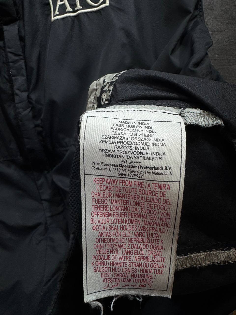 Vintage NIKE MANCHESTER UNITED 2006/2008 TRAINING JACKET Size US L / EU 52-54 / 3 - 13 Thumbnail