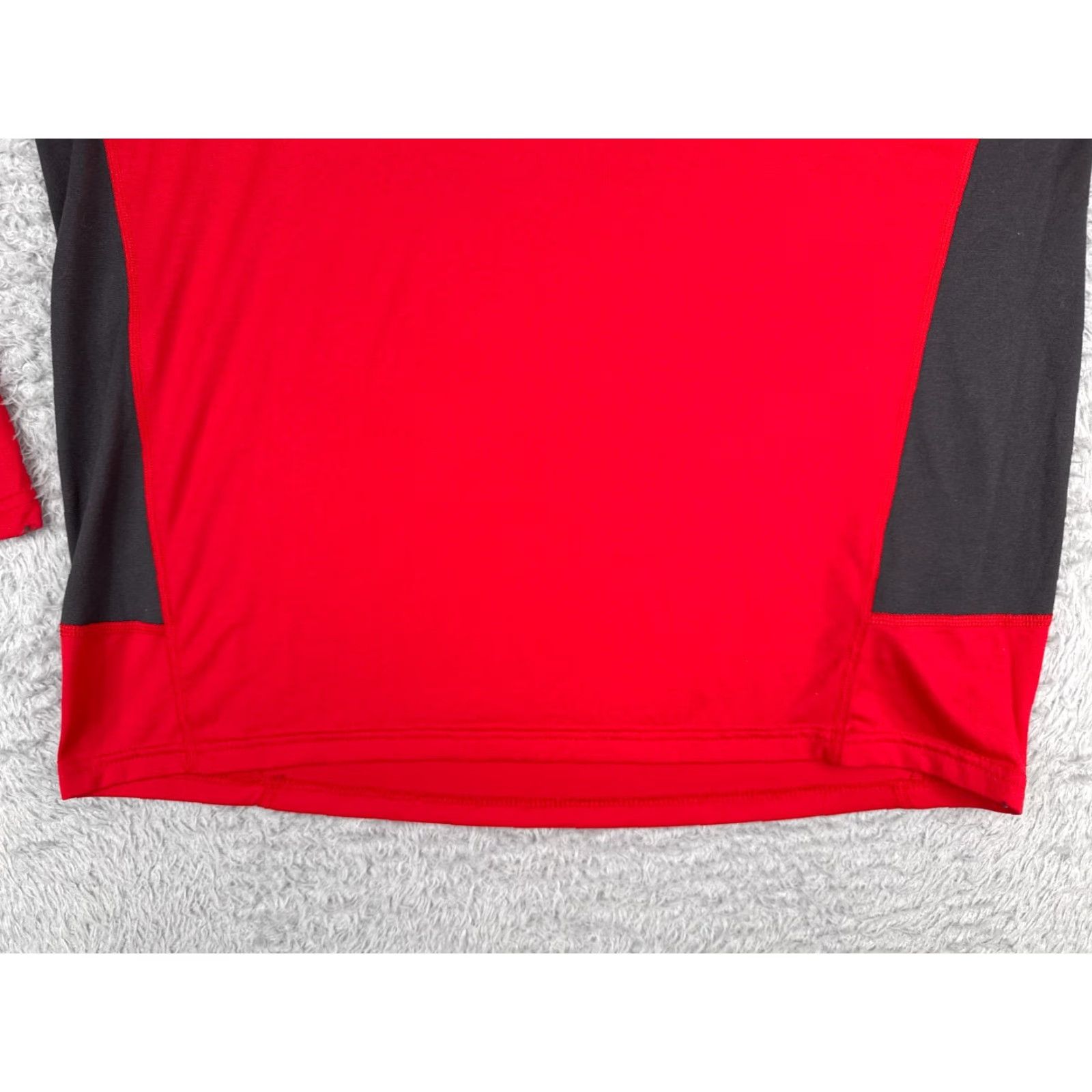The North Face The North Face Sweater Mens Large Red 1/4 Zip Polyester Softshell Reading "Read" Size US L / EU 52-54 / 3 - 5 Thumbnail