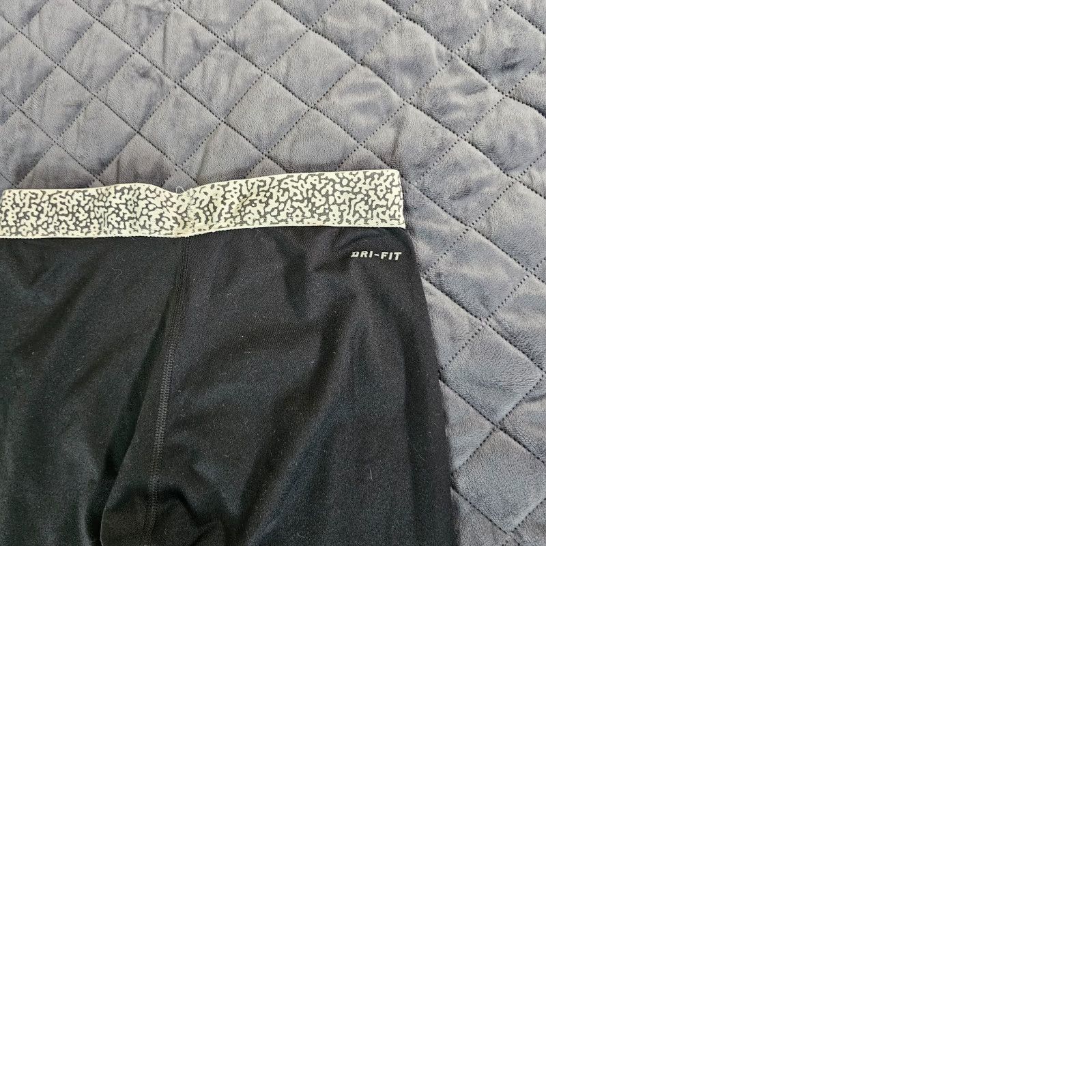 Nike Nike Pro Ankle Leggings XS Black Leopard w/ Pink Letters Training Waist Athletic Size 26" / US 2 / IT 38 - 9 Thumbnail