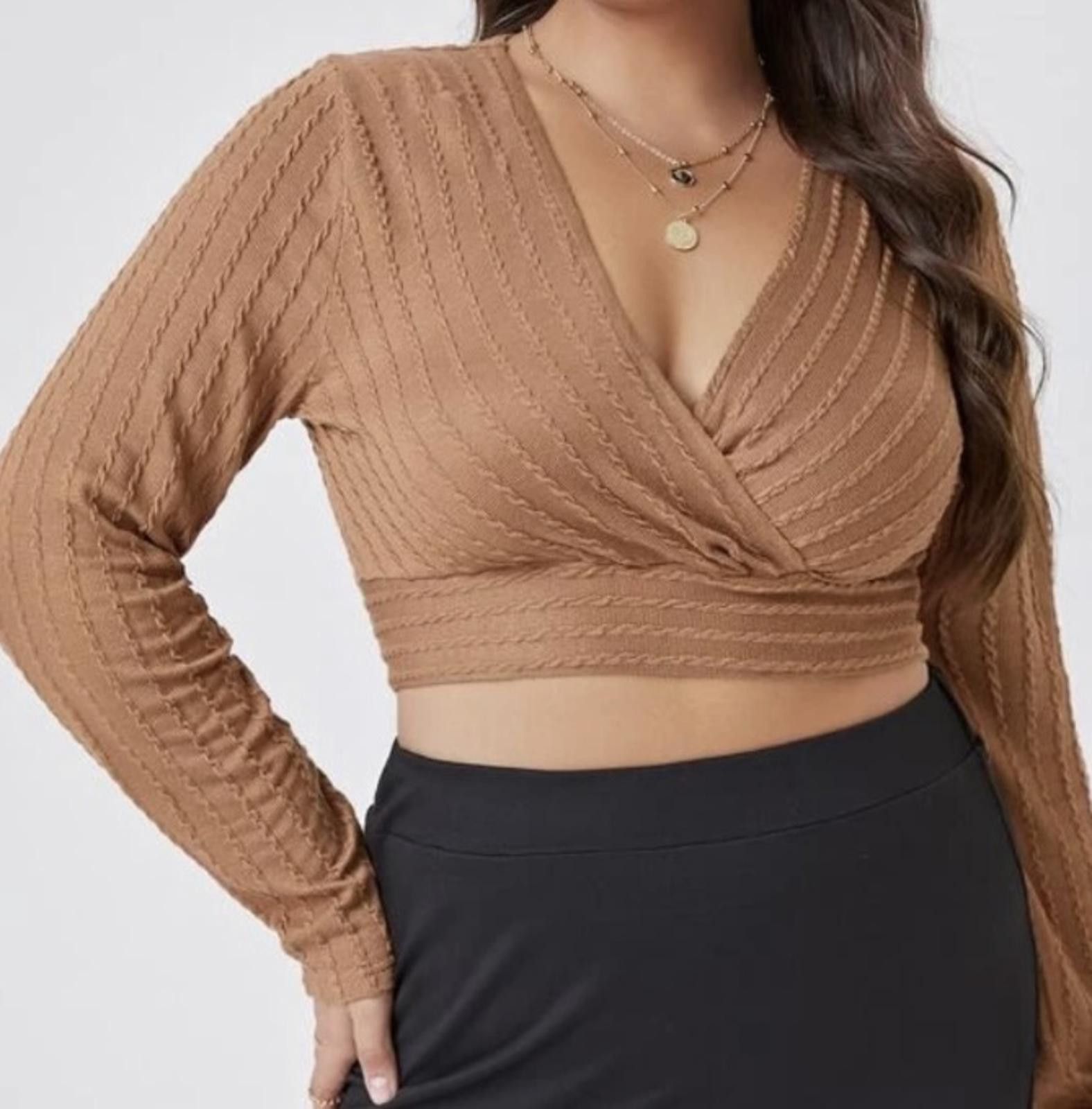Designer Stylish Cropped Long Sleeve Top - Trendy Brown Knit Size M / US 6-8 / IT 42-44 - 1 Thumbnail