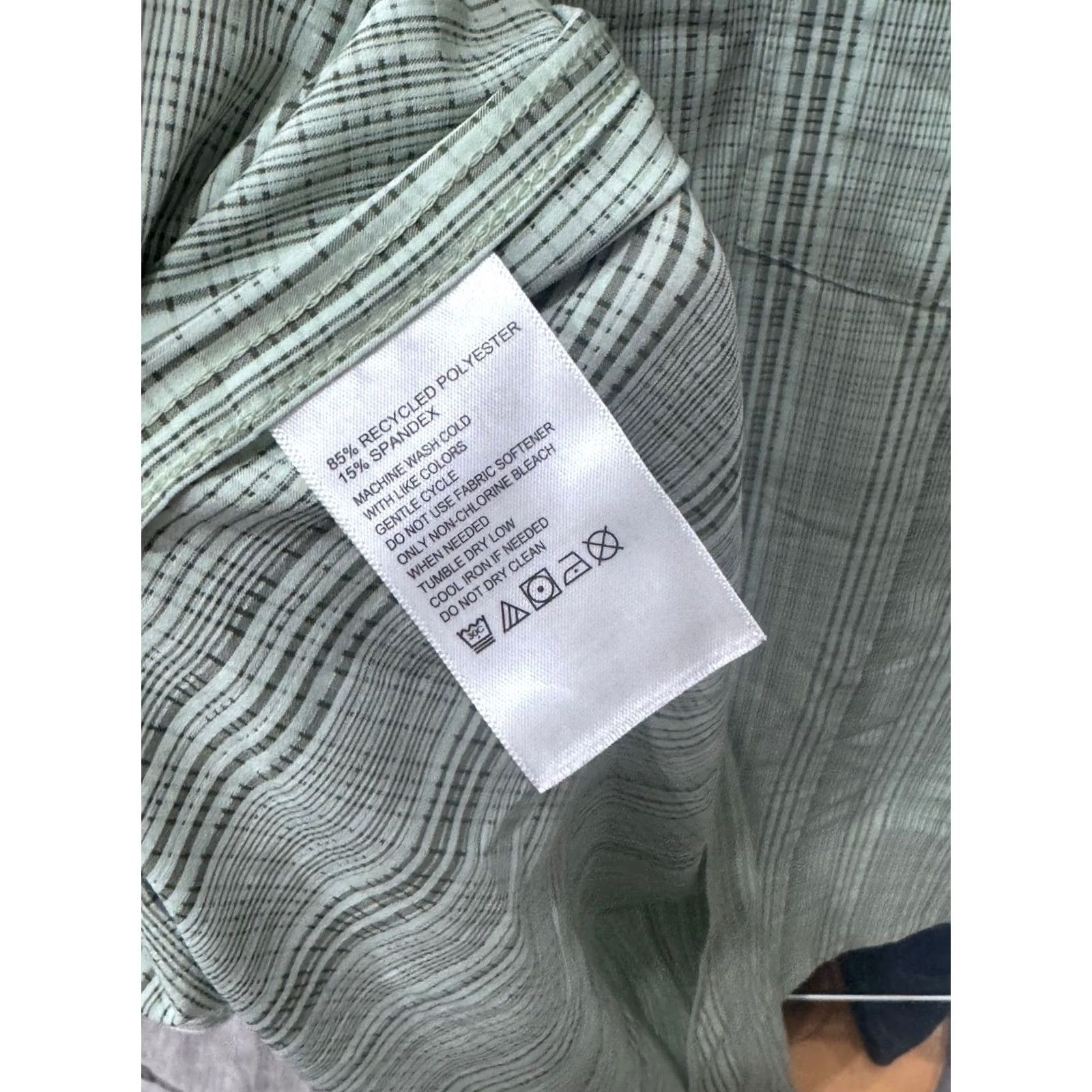 Tommy Bahama Tommy Bahama Coast Nylon LONG SLEEVE SHIRT Medium M Multicolor Men’s Shirt Long Sleeve 15.5 x 34/35 Size US M / EU 48-50 / 2 - 5 Thumbnail
