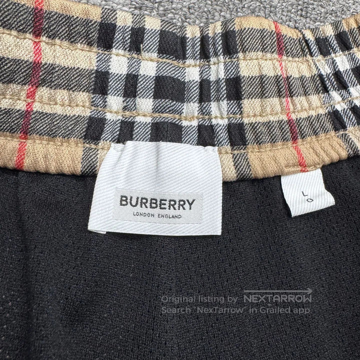 Burberry Beige Checkered Elastic Waist Shorts Size 34. Size US 34 / EU 50 - 2 Thumbnail
