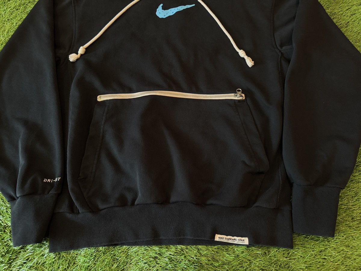 Nike Nike Lebron x Fruity Pebbles Dri-Fit Standard Issue Hoodie Size US S / EU 44-46 / 1 - 5 Thumbnail