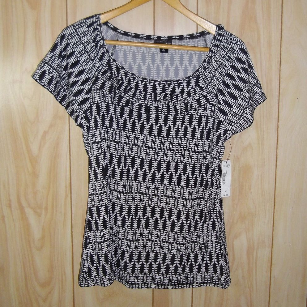 Other NWT East 5th Geometric Scoop Neck Short Sleeve Blouse M Size M / US 6-8 / IT 42-44 - 1 Thumbnail