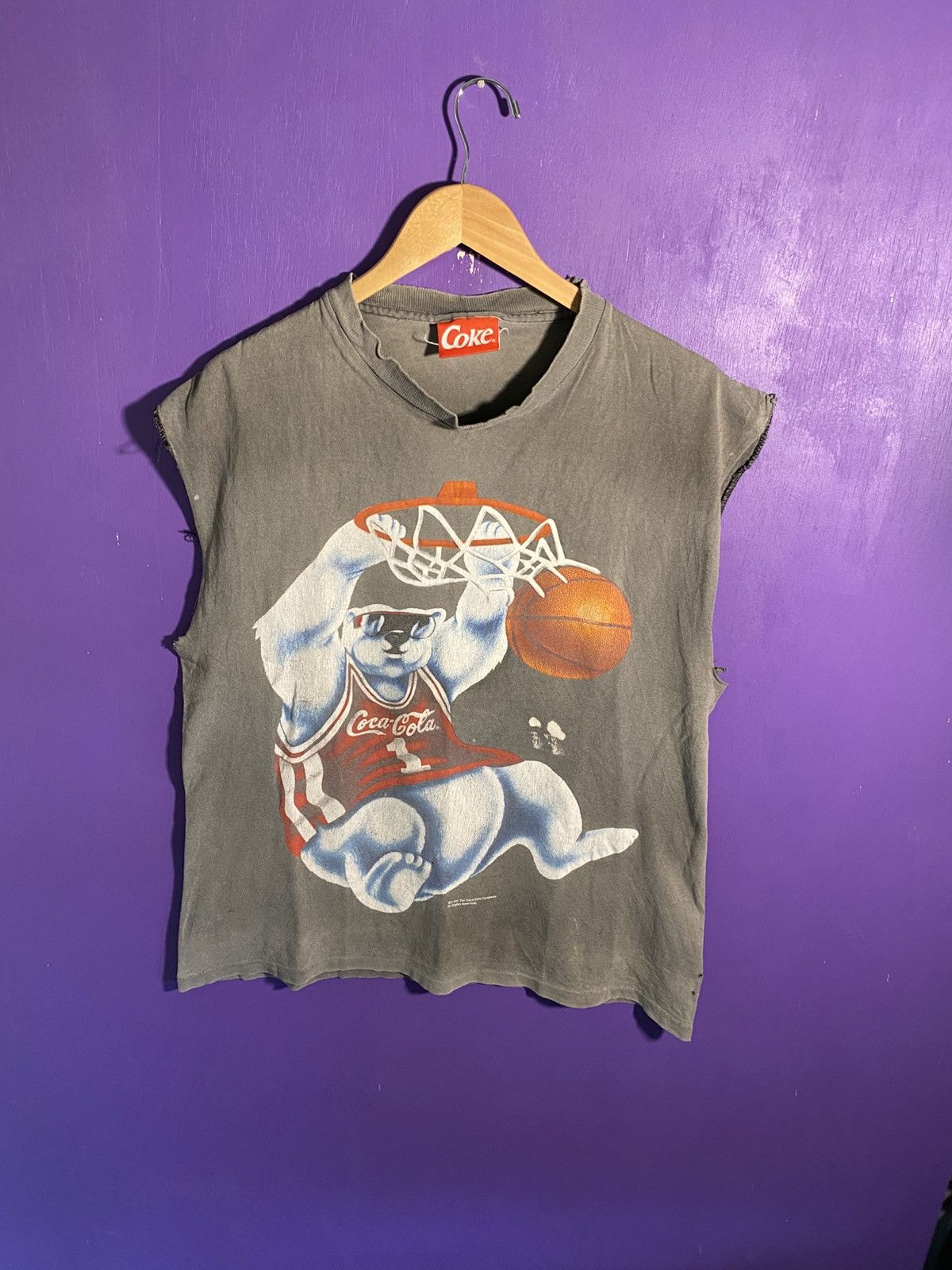Coca Cola × Vintage Vintage 90s Coca-Cola dunking bear faded tank top Size US L / EU 52-54 / 3 - 1 Thumbnail
