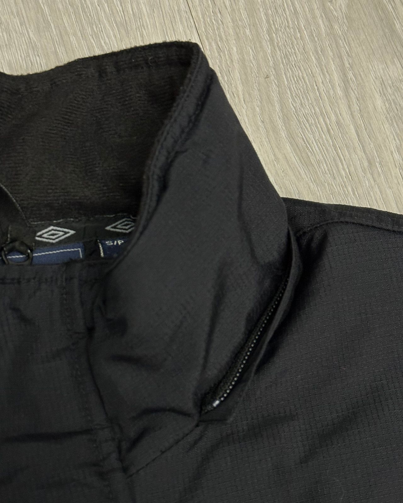 Umbro Vintage Umbro Quilted Long Winter Black Jacket - Size Small Size US S / EU 44-46 / 1 - 8 Thumbnail
