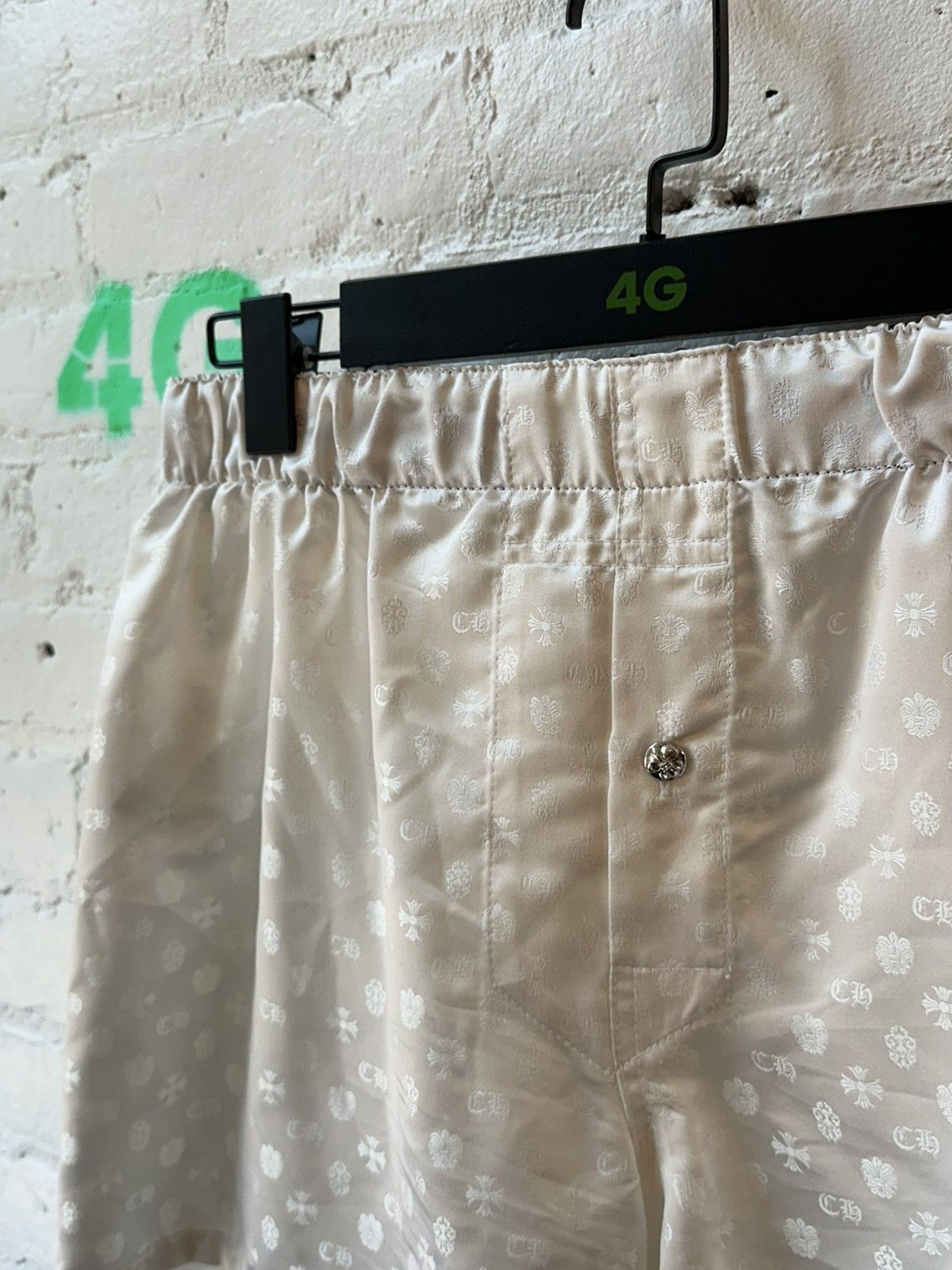 Chrome Hearts CHROME HEARTS SILK PRINT SHORTS Size 28" / US 6 / IT 42 - 2 Thumbnail