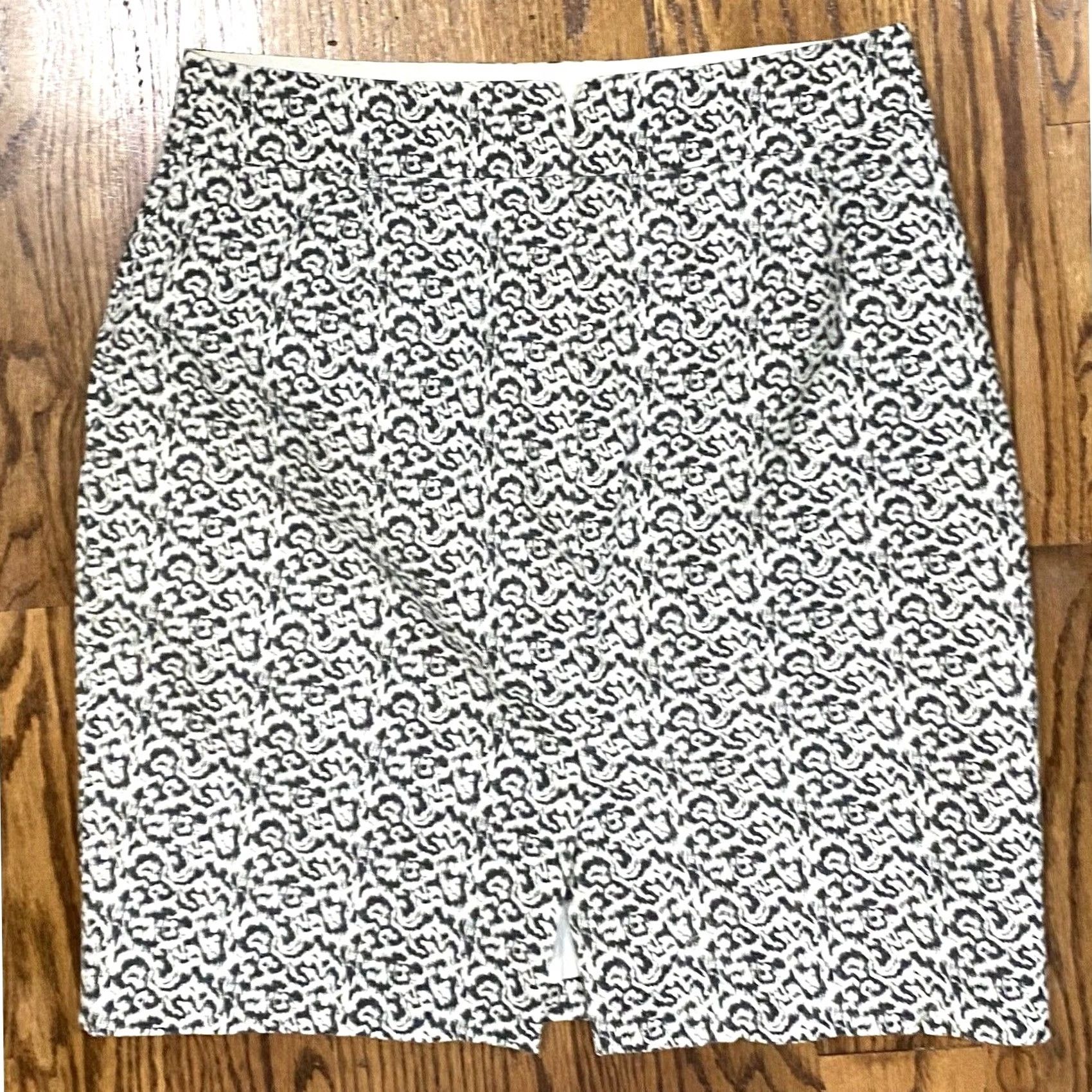 J.Crew VINTAGE J.CREW Women’s Pencil Skirt IKAT PRINT Black White Cotton Spandex Size 8 Size 30" / US 8 / IT 44 - 3 Thumbnail