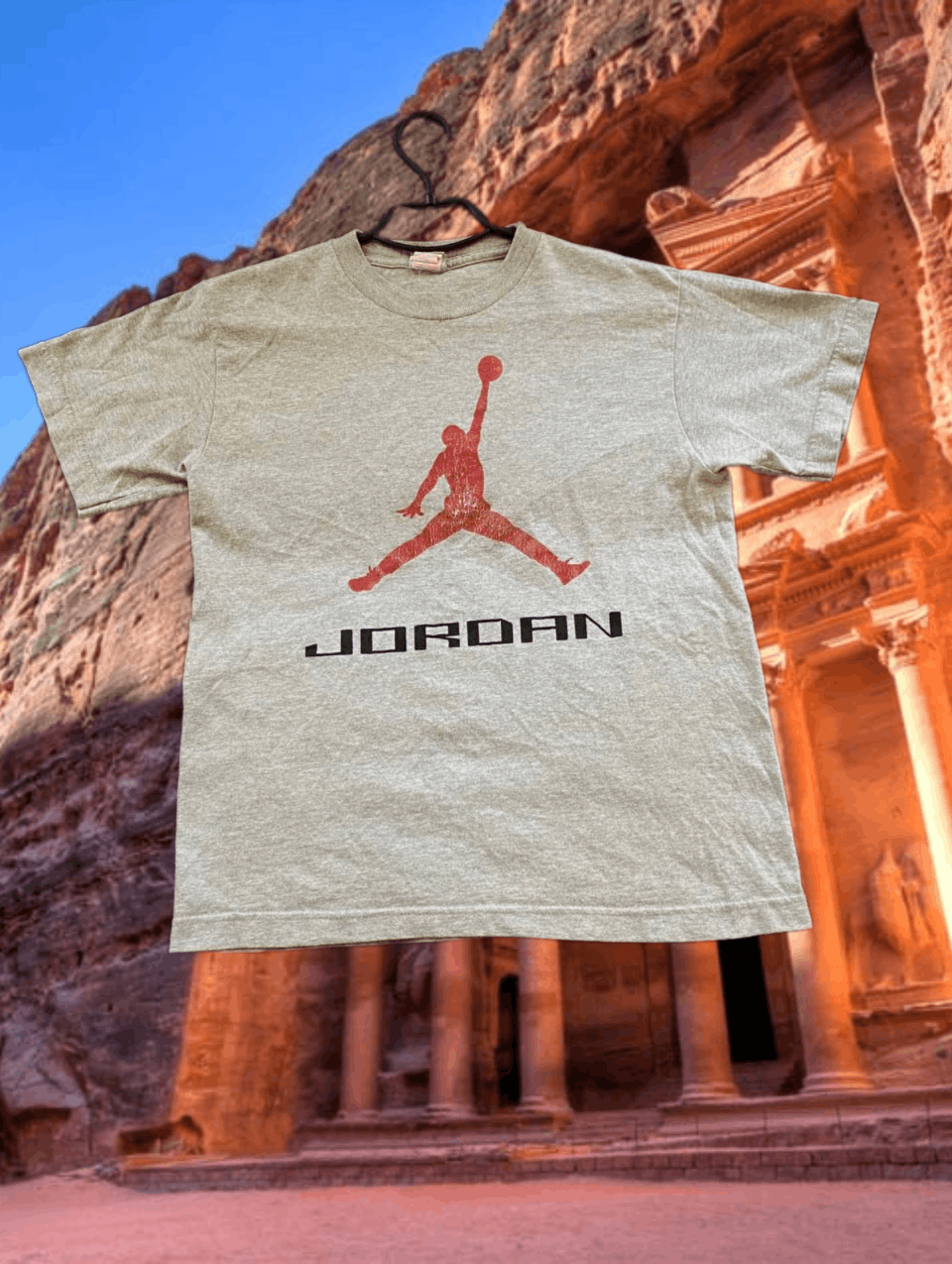 Jordan Brand × Nike × Vintage Vintage Nike Air Jordan gray T shirt Size US L / EU 52-54 / 3 - 1 Thumbnail