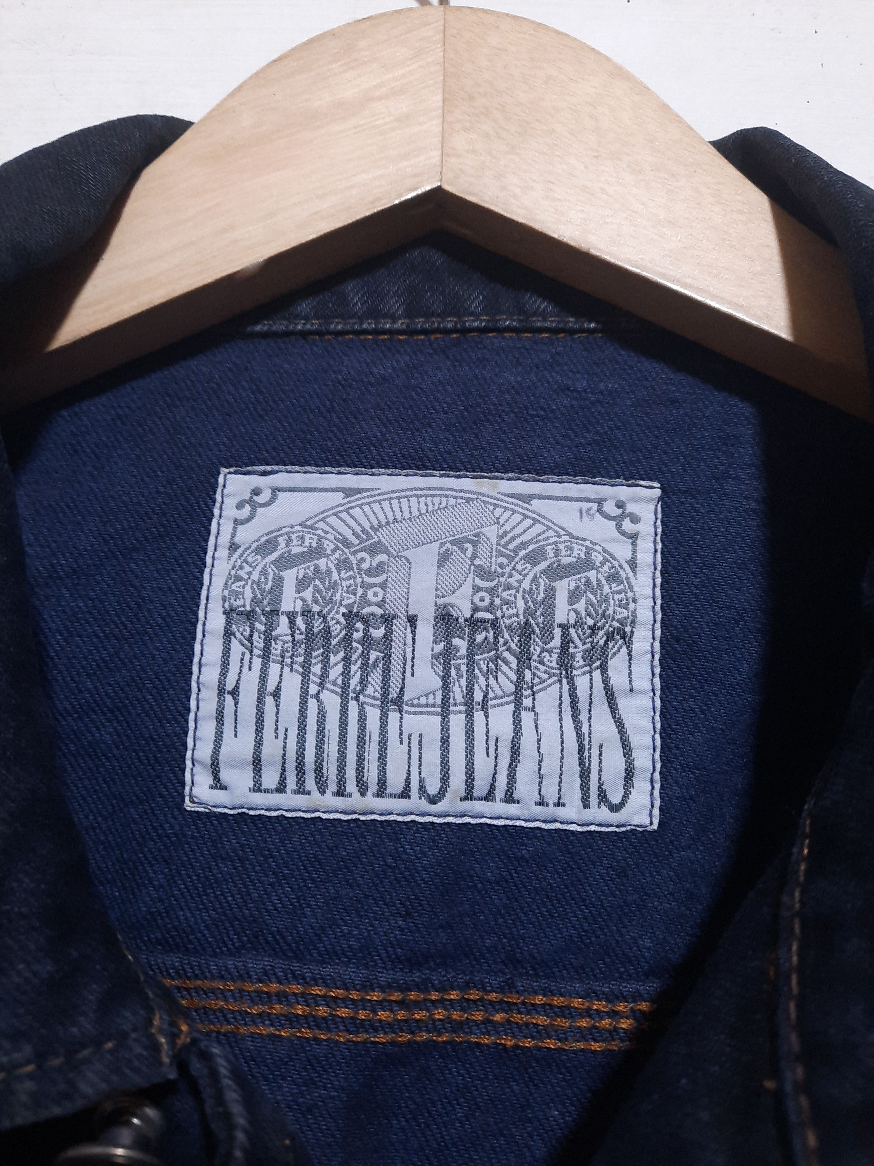 Gianfranco Ferre Vintage Gianfranco Ferre Jeans Indigo Denim Jacket Size US L / EU 52-54 / 3 - 4 Thumbnail