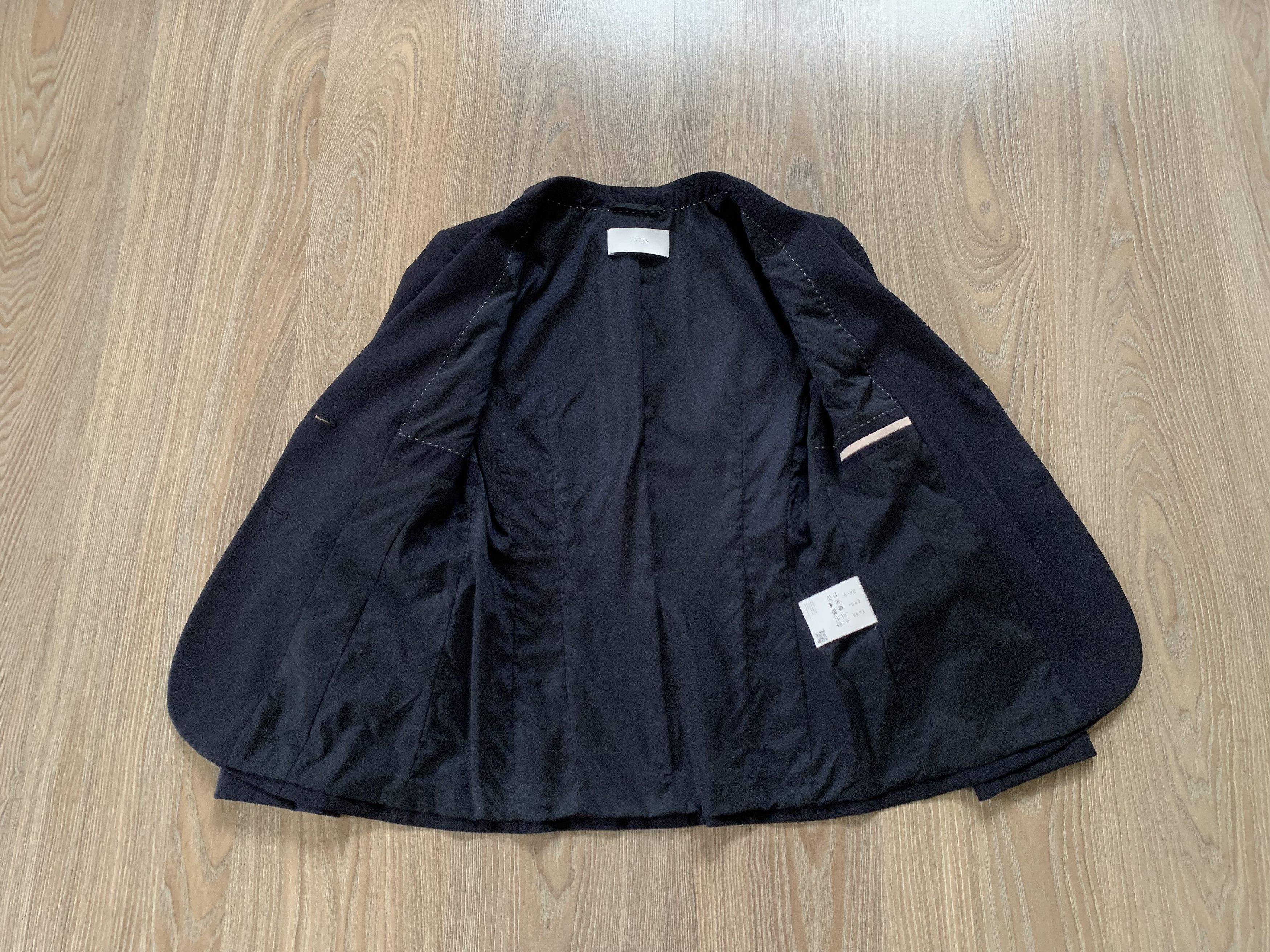 Hugo Boss Hugo Boss Classic Wool Blazer Size S / US 4 / IT 40 - 6 Thumbnail