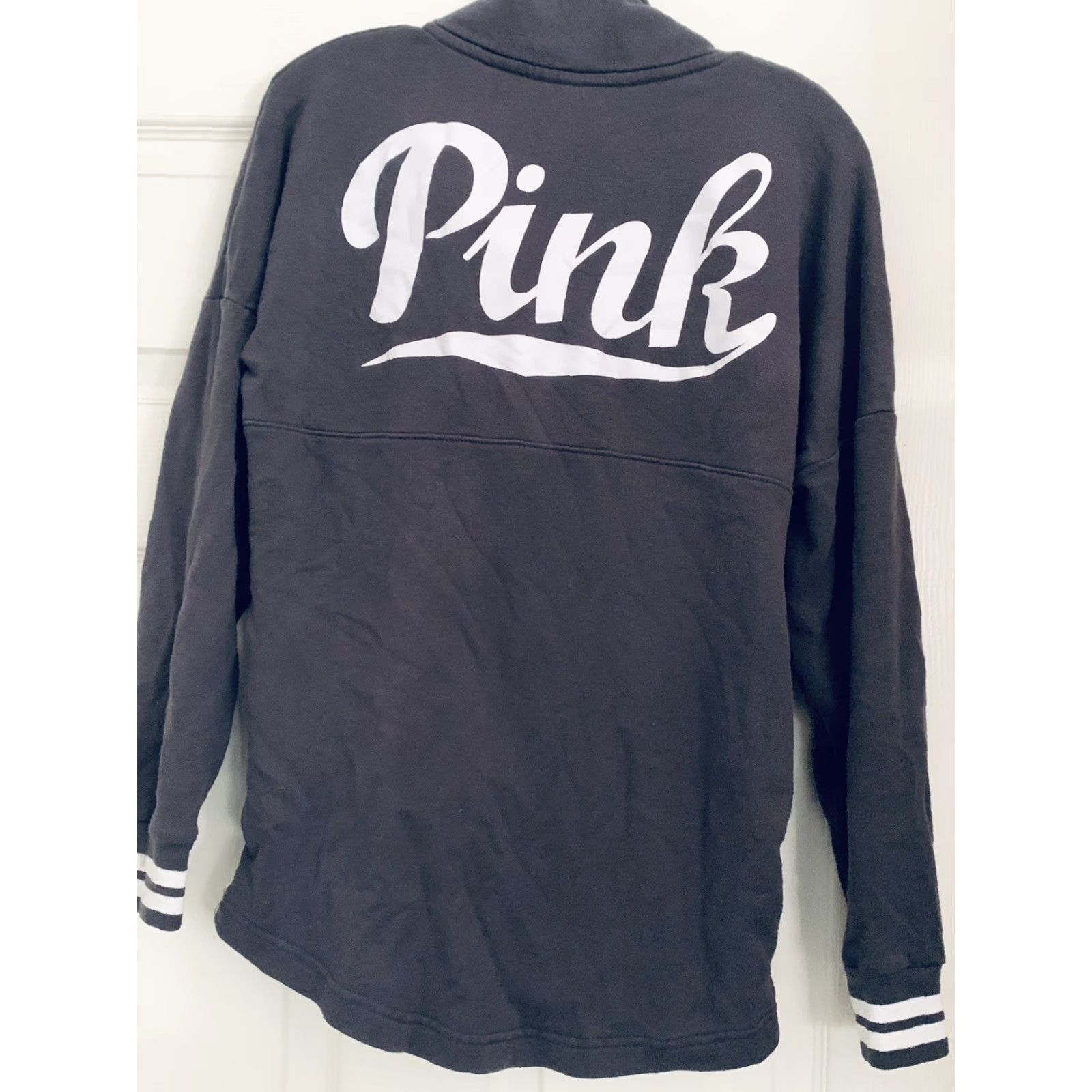 Victoria's Secret VIKORIA'S SECRET PINK Small Grey Long Sleeve 1/4 Button Up Pullover Sweatshirt Size S / US 4 / IT 40 - 5 Thumbnail