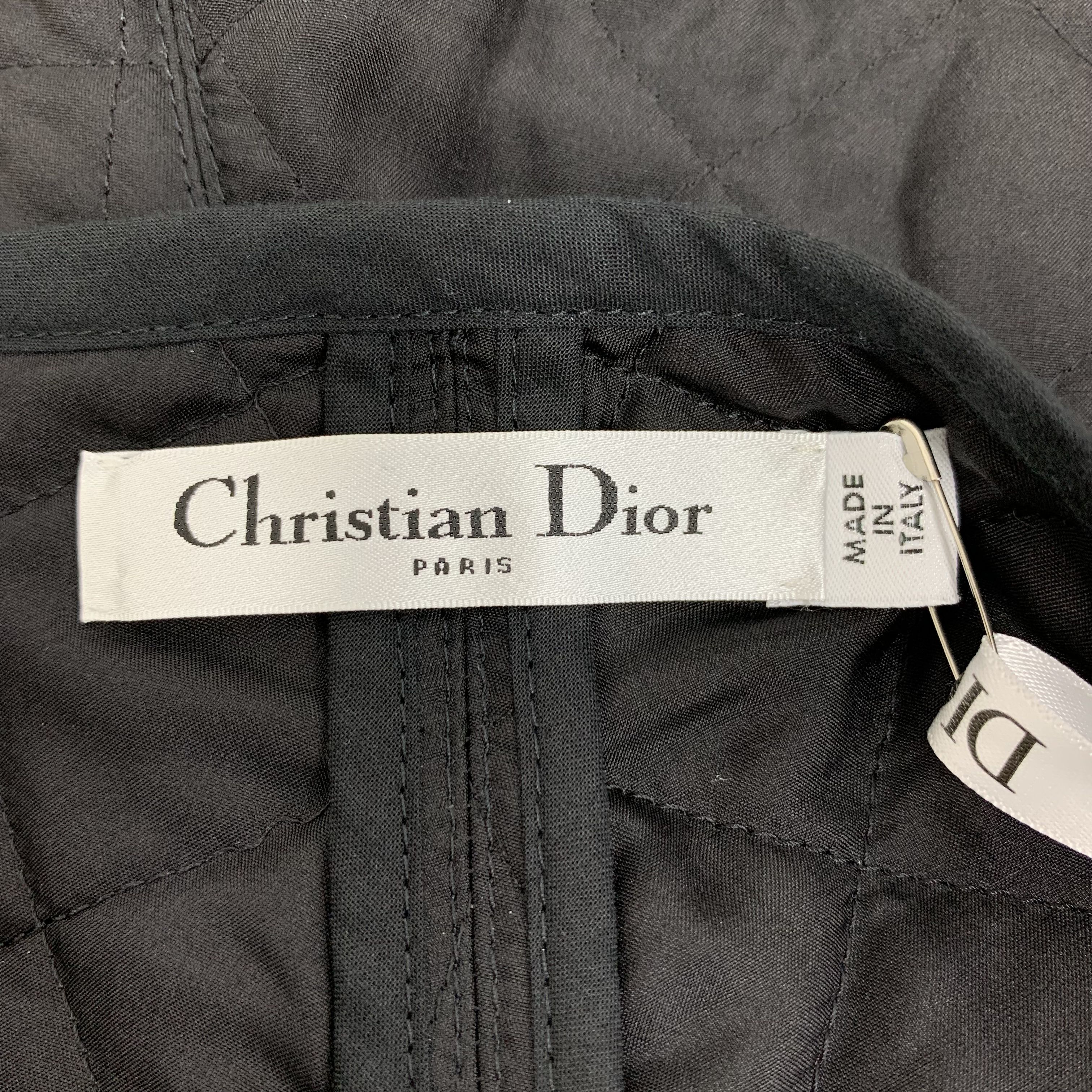 Dior Christian Dior Silk Shorts – (Size XS) Size 25" / US 0 / IT 36 - 2 Thumbnail