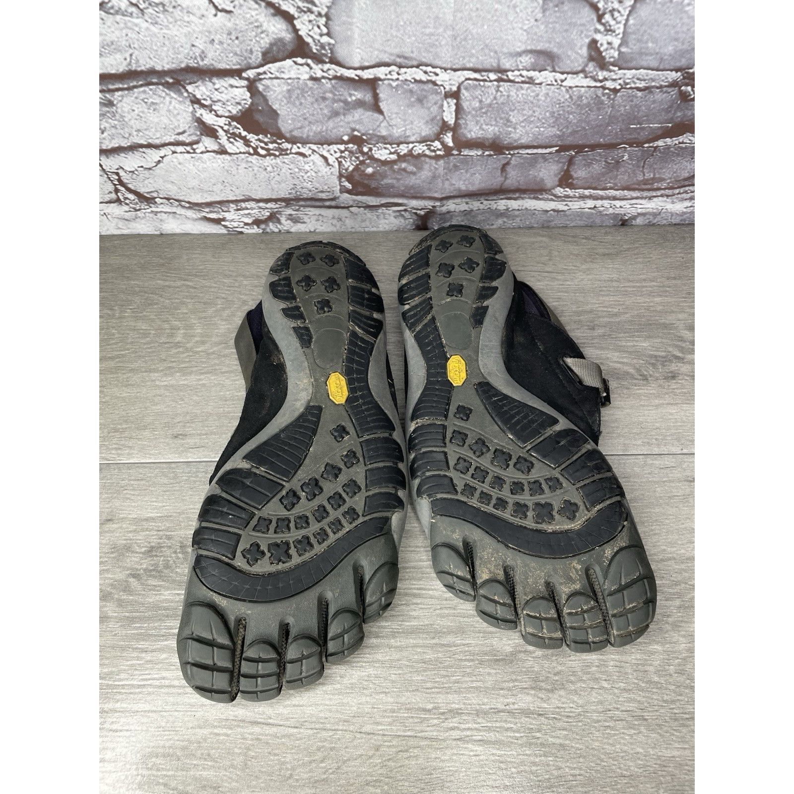 Vibram Vibram FiveFingers Black Synthetic Barefoot Running Shoes Me Size US 13 / EU 46 - 7 Thumbnail
