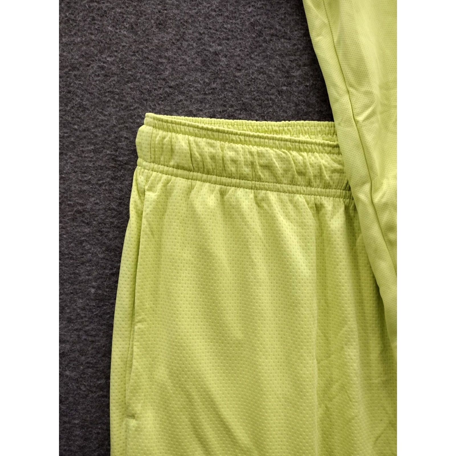Athletic Works Athletic Works Dri Works Acid Yellow Quick Moisture Wicking T-Shirt & Shorts 2XL Set Men Yellow 2XL Outfit/Set Mens Size US XXL / EU 58 / 5 - 4 Thumbnail