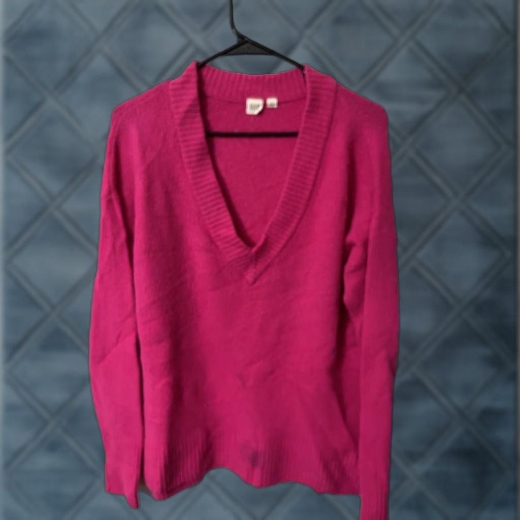 Gap GAP Women's Large V-Neck Pullover Sweater Merino Extra Fine Wool Blend Hot Pink Size L / US 10 / IT 46 - 1 Thumbnail