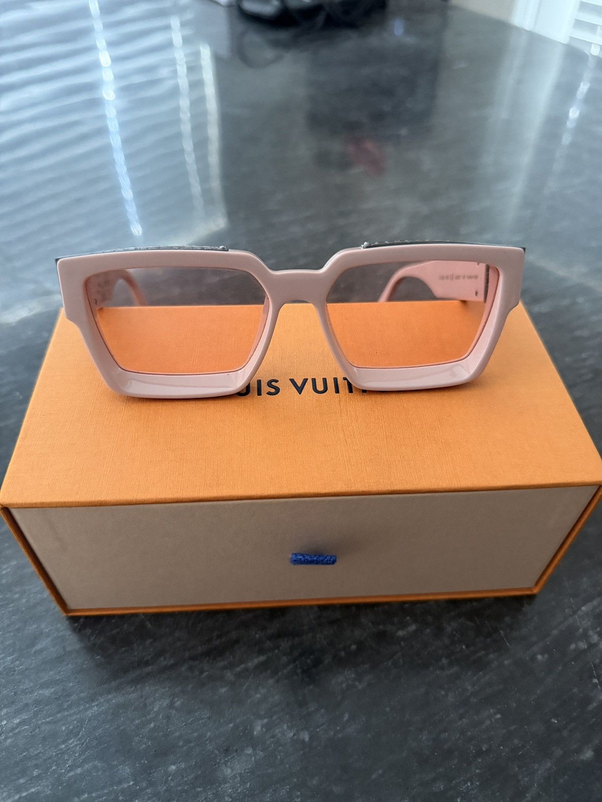 Louis Vuitton Louis Vuitton Pink millionaire Sunglasses E Size ONE SIZE - 2 Thumbnail