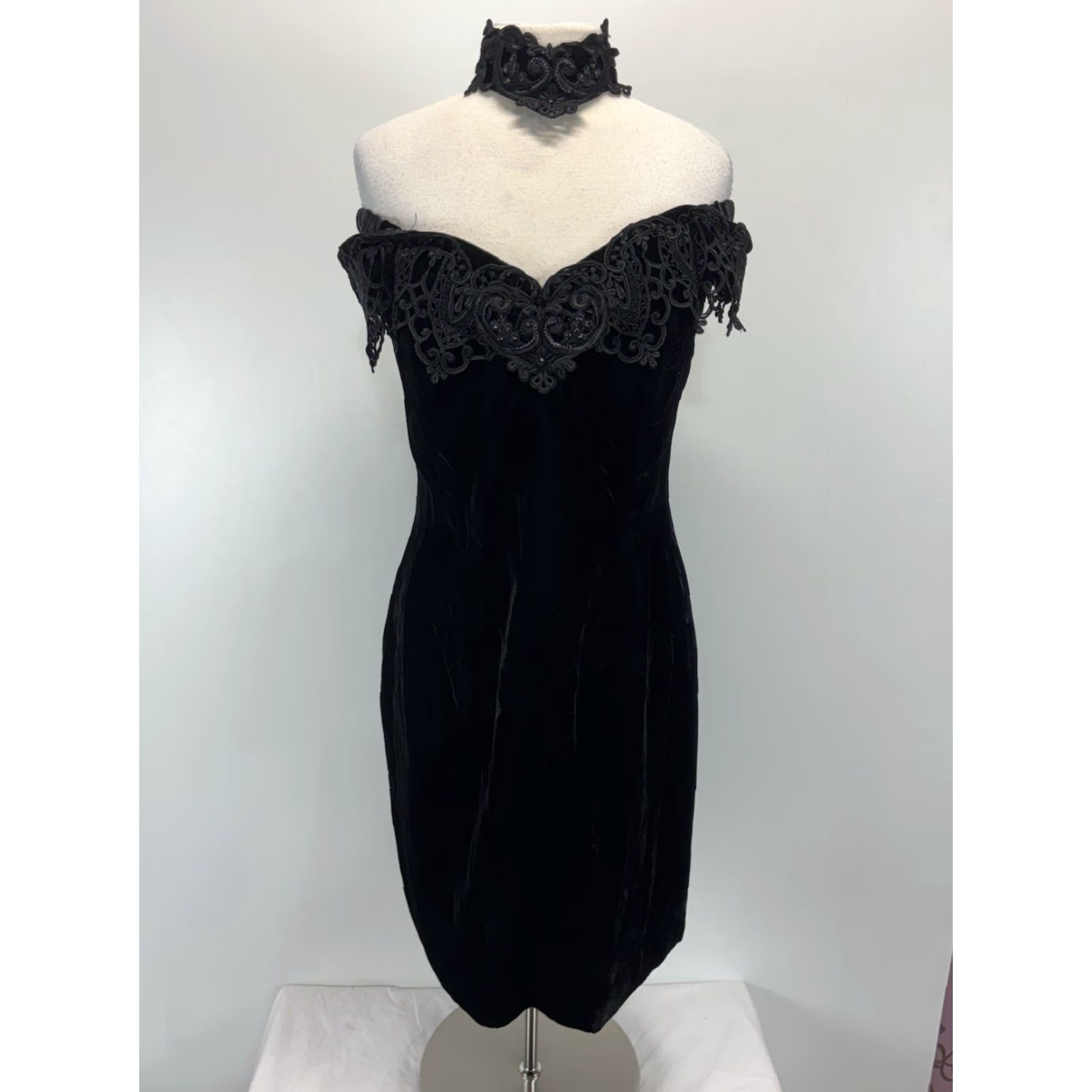 Vintage VINTAGE Scott McClintock Velvet Dress Cocktail Goth Black 80s Women’s Size 16 Size XXL / US 16-18 / IT 52-54 - 4 Thumbnail
