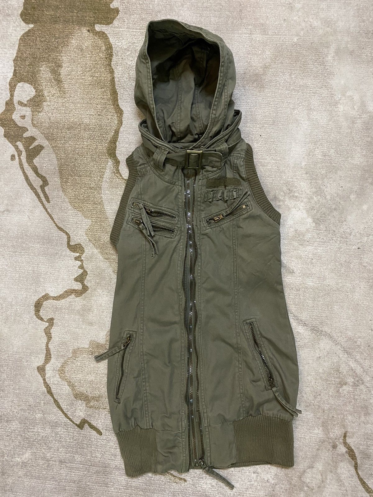 rare grazie double zipped sleeve less jacket