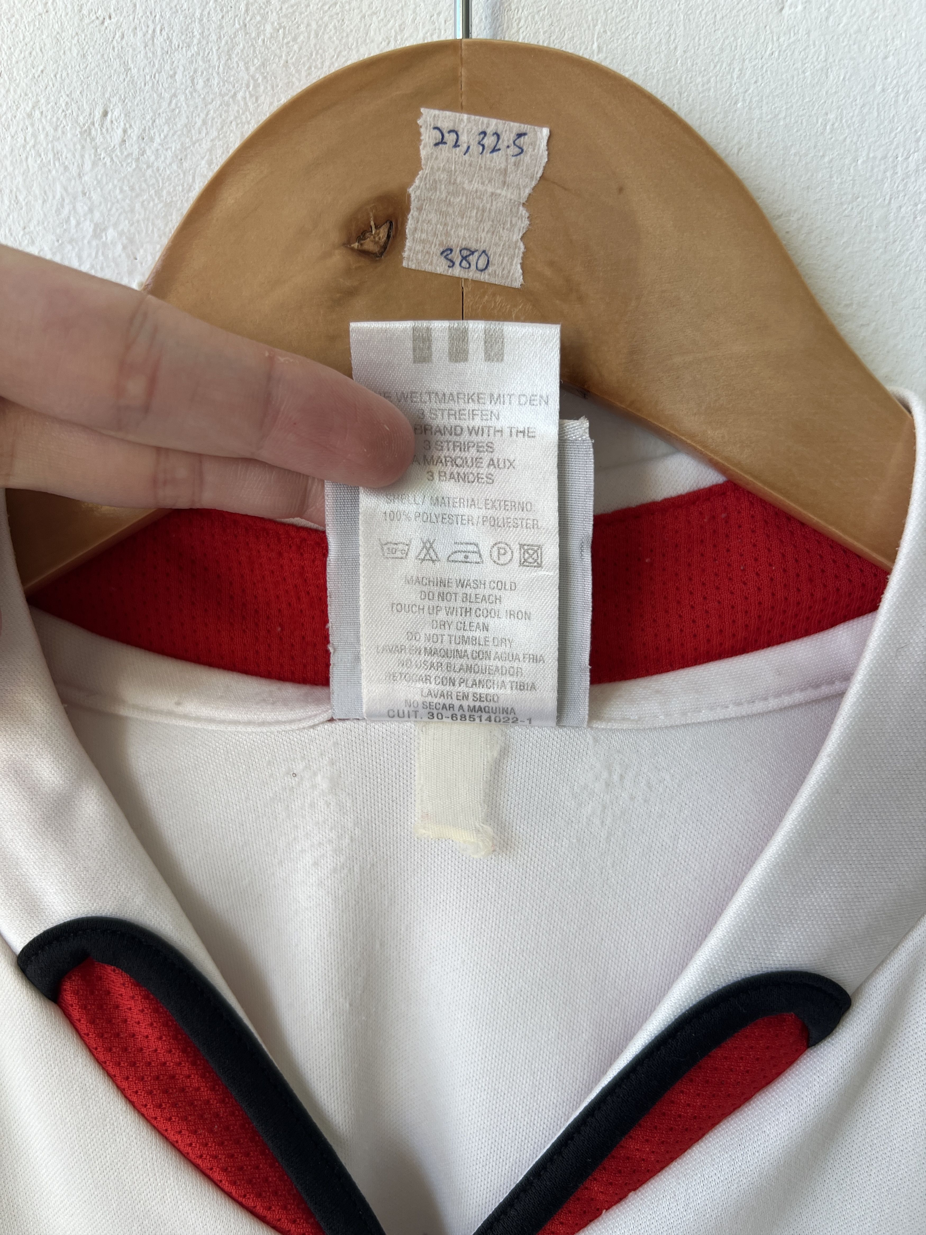 Adidas (M fits L) River Plate 2004-05 Home Kit Salas #11 Size US M / EU 48-50 / 2 - 4 Thumbnail