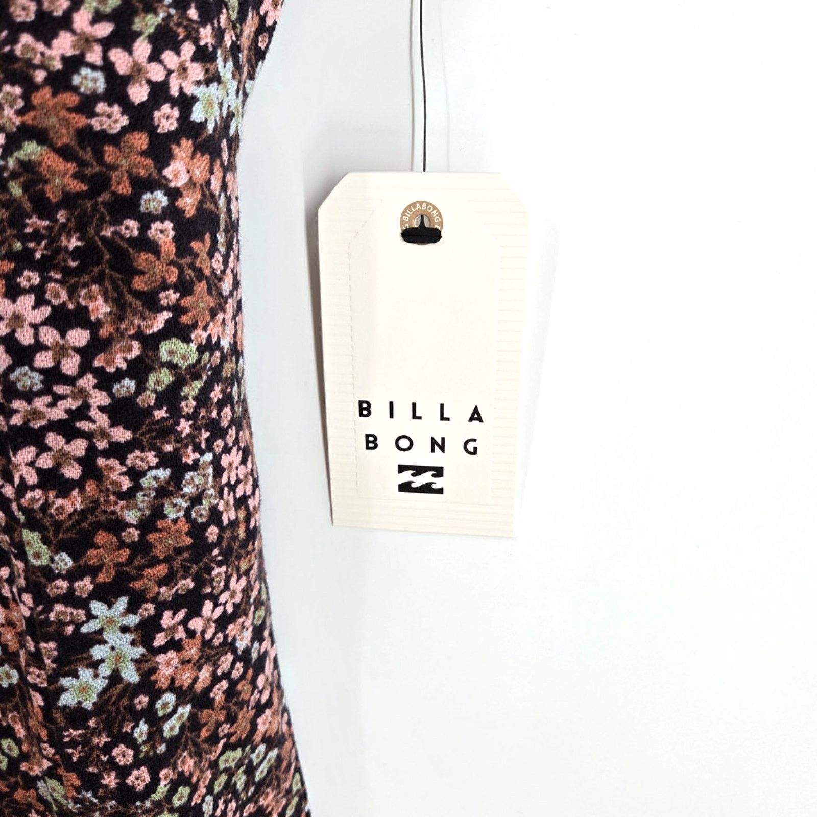 Billabong NWT Billabong Bright Skies Mini Dress Floral in Sizes Large Size L / US 10 / IT 46 - 12 Thumbnail