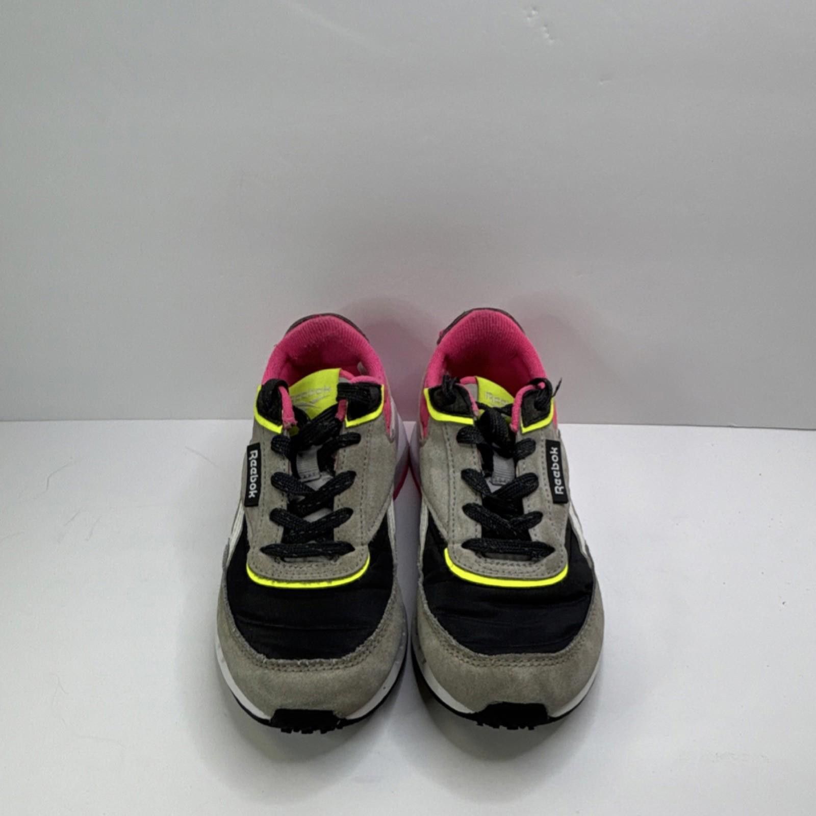 Reebok Reebok Girls' Lace Up Low Top Sneakers size 13 kids Size US 12 / IT 42 - 2 Thumbnail