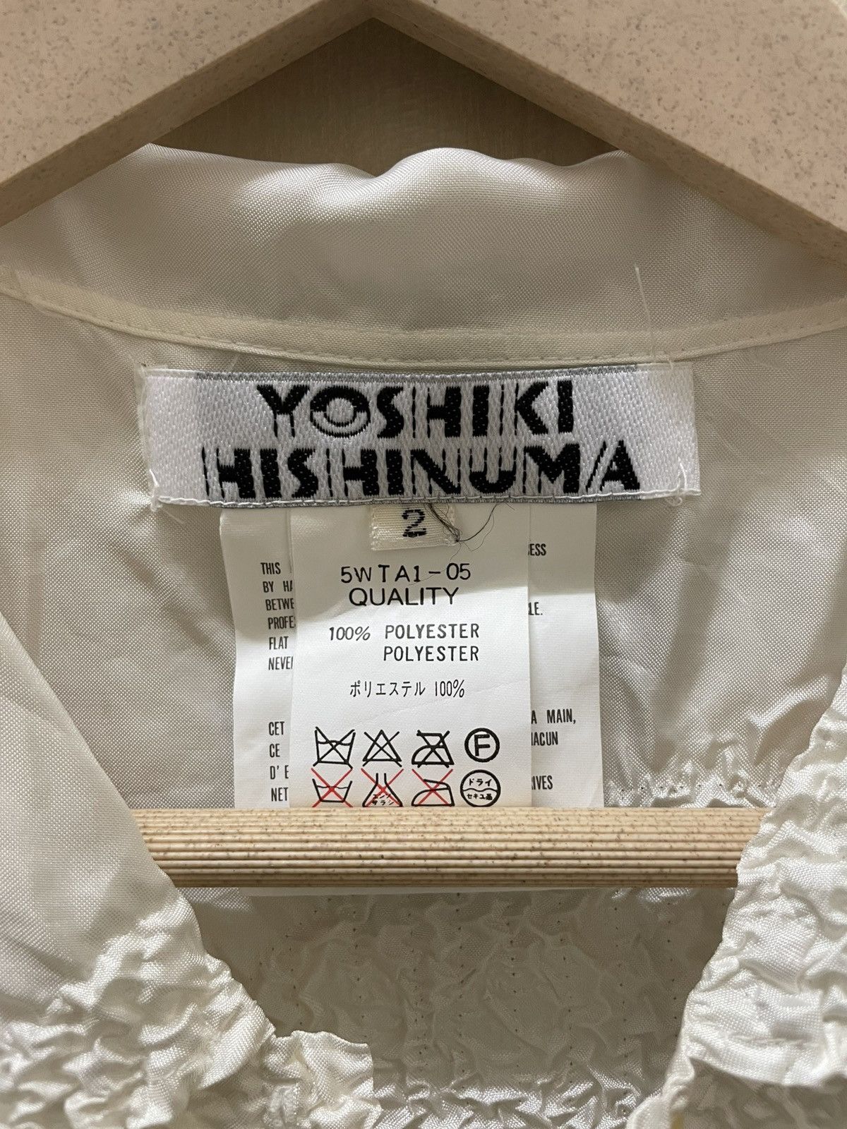 Japanese Brand Yoshiki Hishinuma Textured Pleated Avant Garde Blouse Shirt Size S / US 4 / IT 40 - 7 Thumbnail