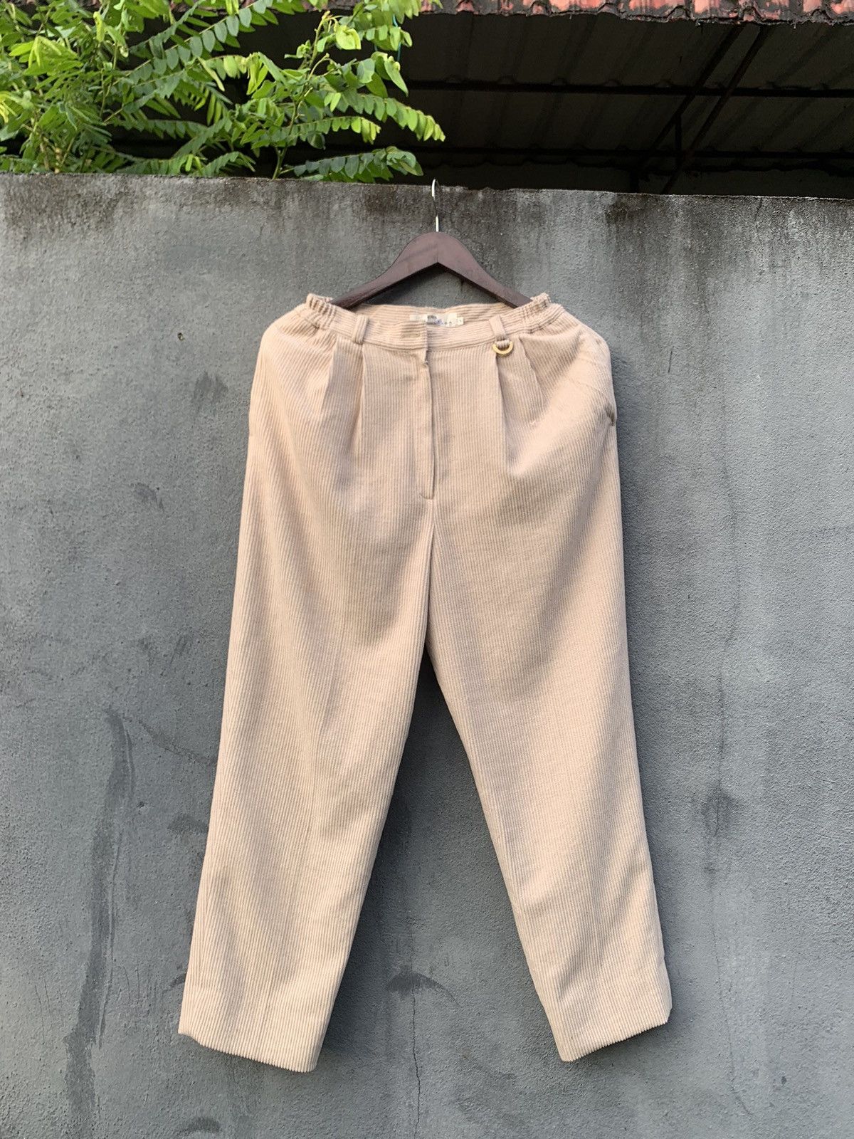 Balenciaga Balenciaga Golf Japan Corduroy Baggy Pants (Woman) Size US 28 / EU 44 - 2 Thumbnail
