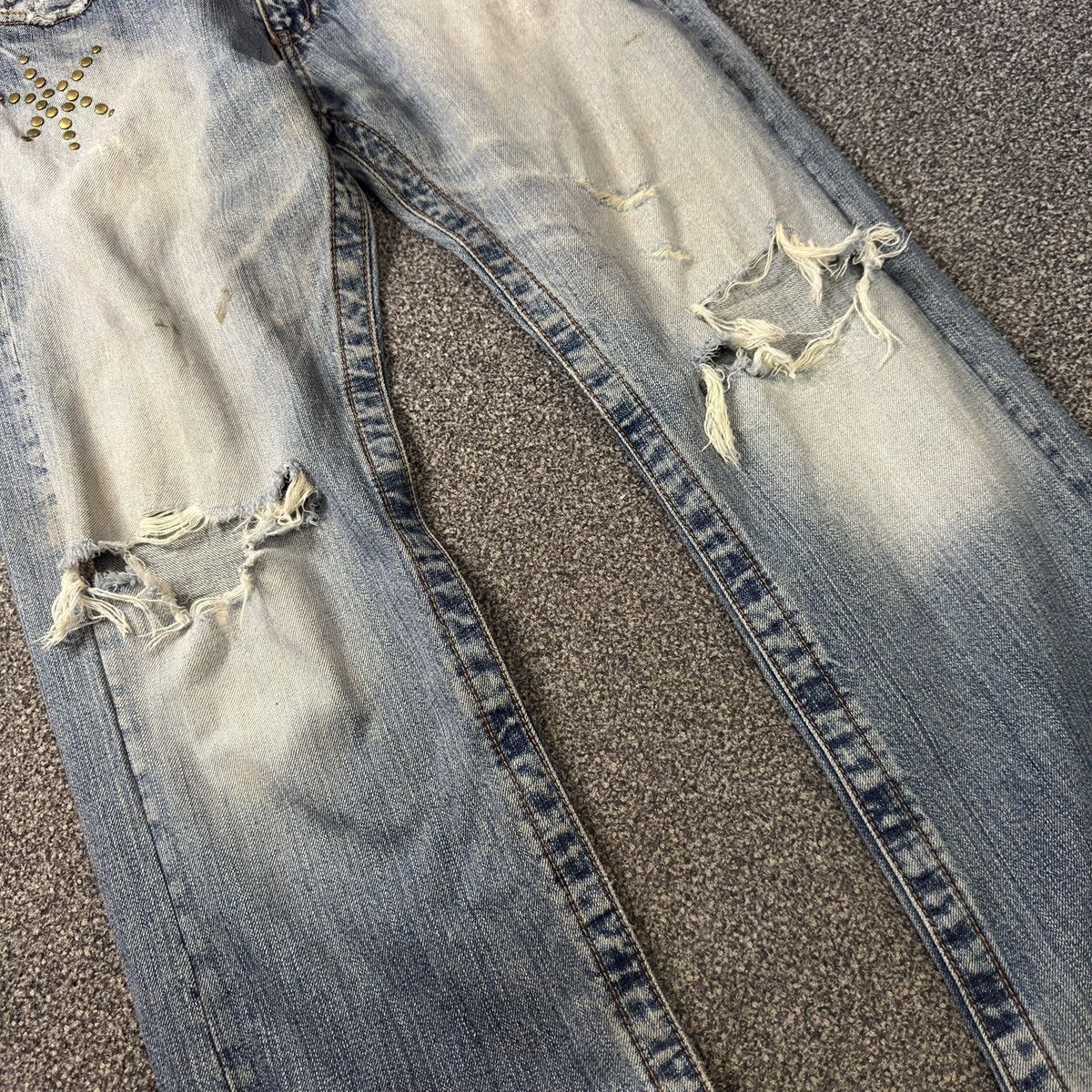 Tornado Mart Fudge Studded Stone Destroyed Jeans Denim Hysteric Y2k Style Size US 34 / EU 50 - 6 Thumbnail
