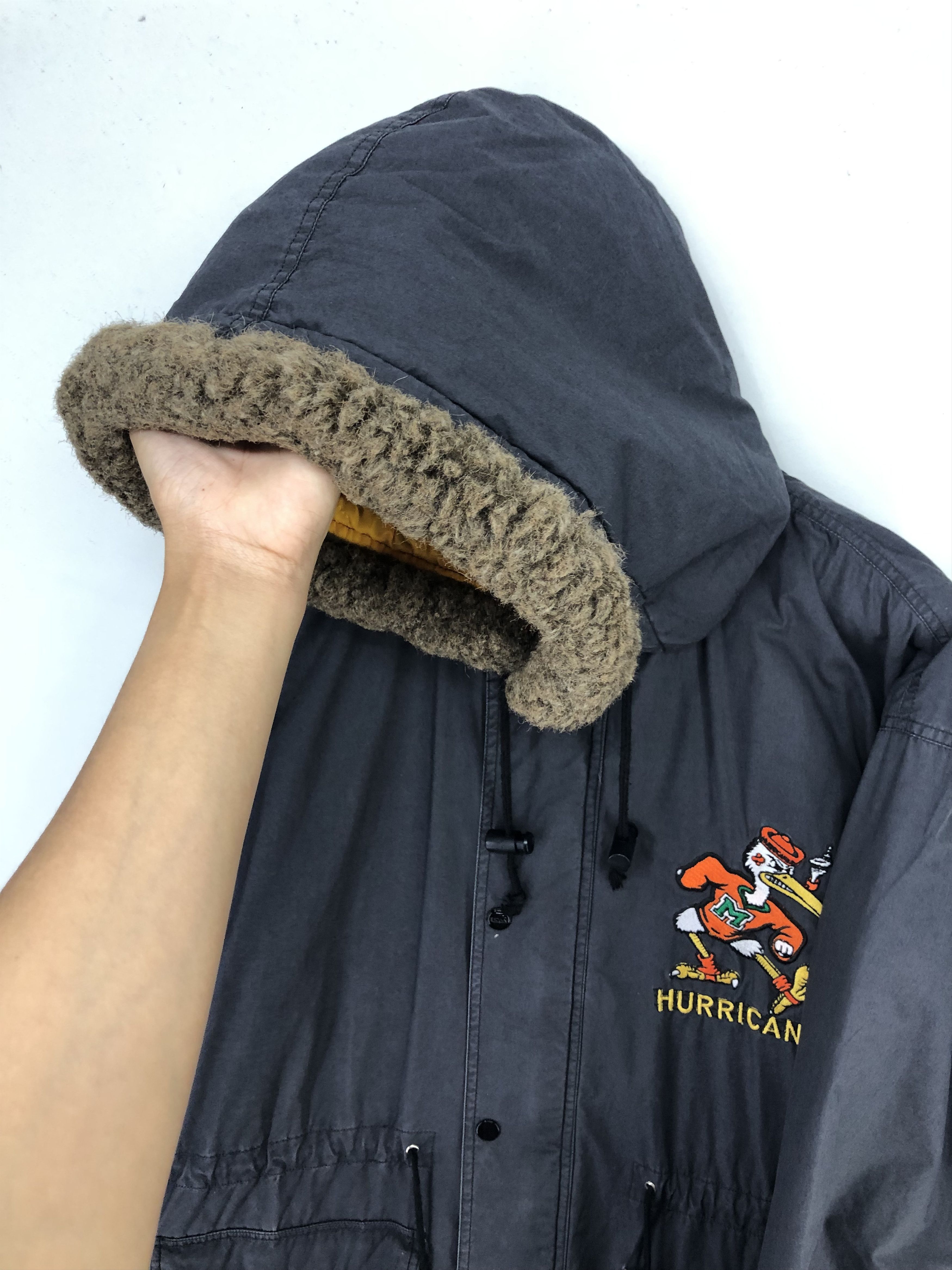 NCAA Vintage Miami Hurricanes Embroidery Logo Parka Jacket Size US L / EU 52-54 / 3 - 6 Thumbnail