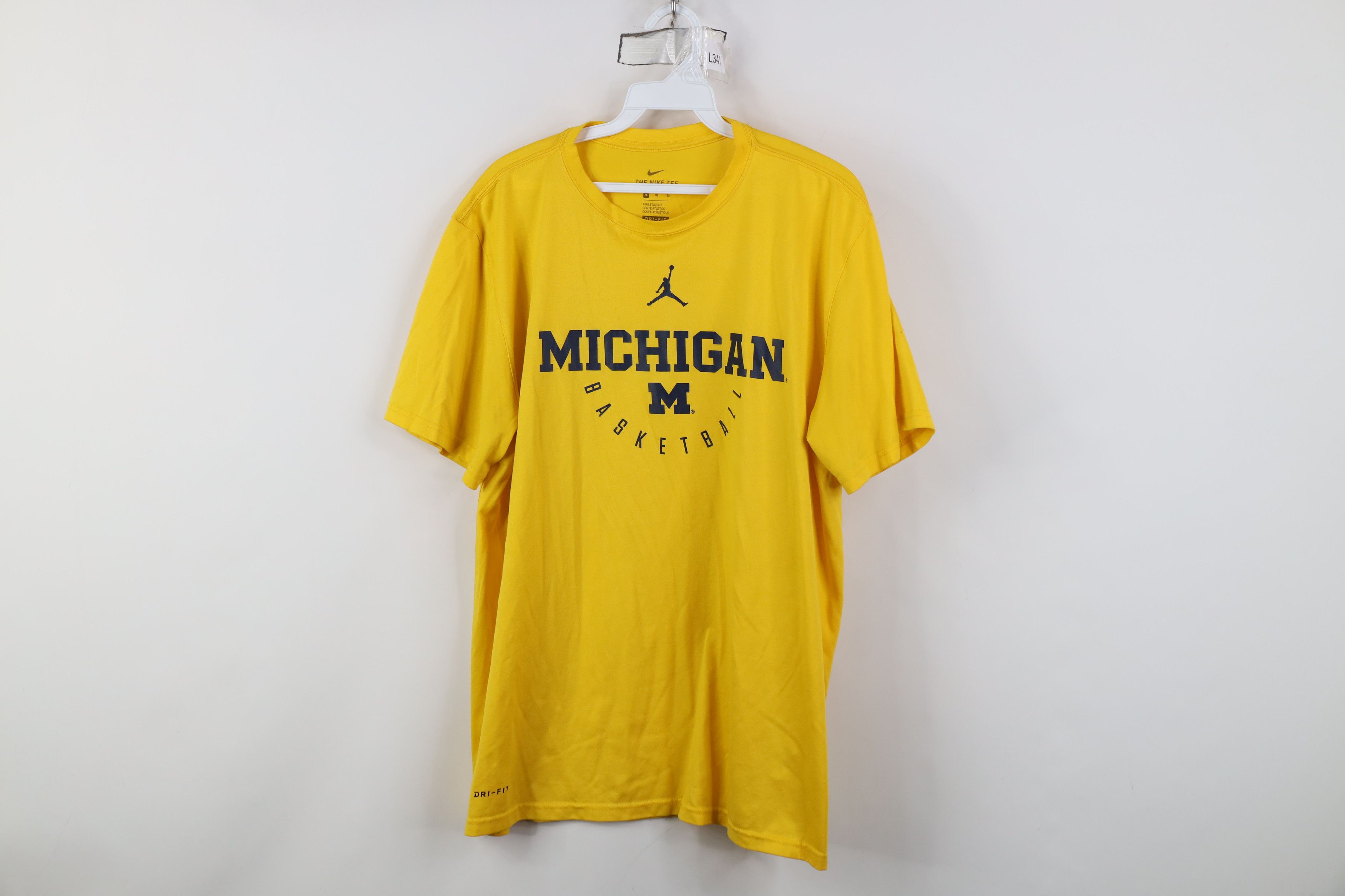 Nike Nike Air Jordan University of Michigan Basketball T-Shirt Size US XL / EU 56 / 4 - 1 Thumbnail