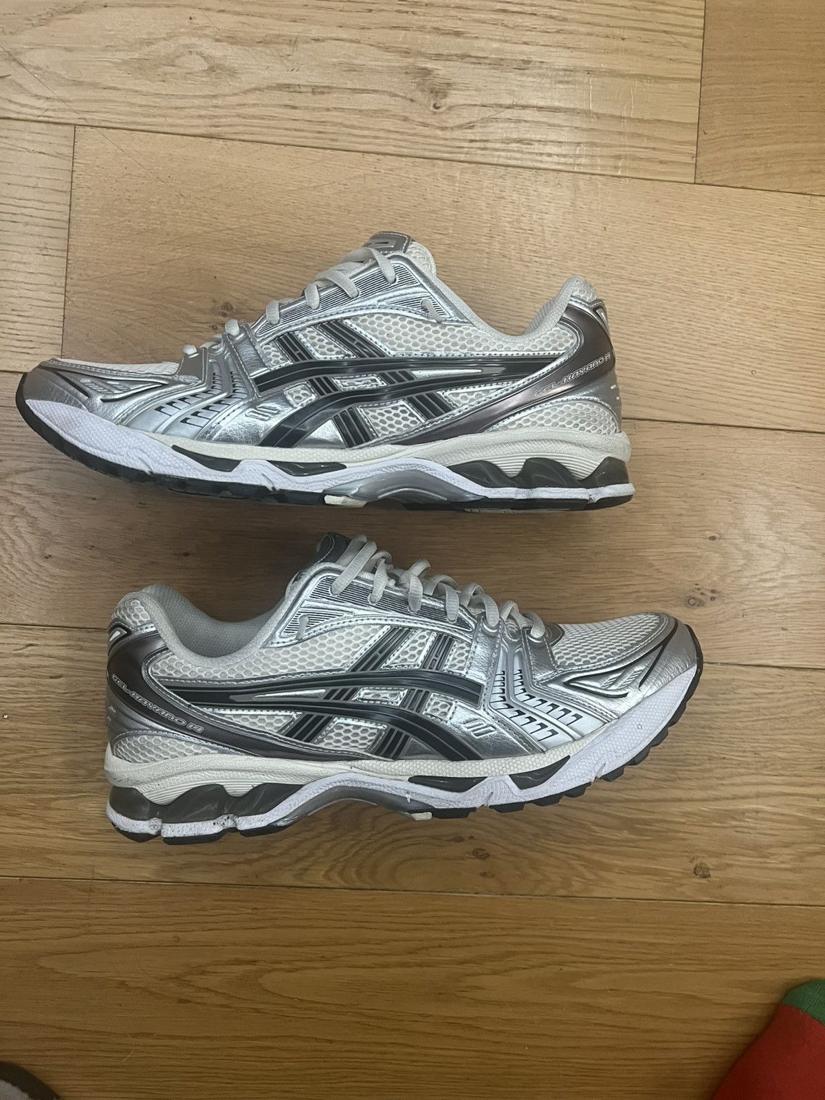 Asics Asics Gel Kayano 14 “Silver Cream” Size US 11 / EU 44 - 2 Thumbnail