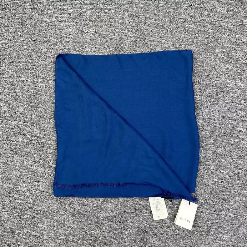 Gucci Gucci Double-sided full-print logo blue scarf 2504-Nextarro Size ONE SIZE - 1 Thumbnail